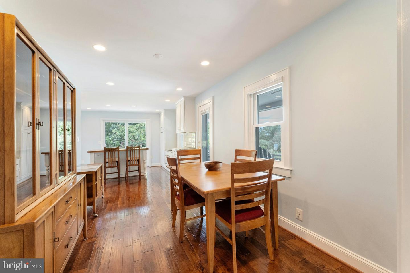 16555 OLD WATERFORD RD, PAEONIAN SPRINGS, Virginia 20129, 4 Bedrooms Bedrooms, ,4 BathroomsBathrooms,Residential,For sale,16555 OLD WATERFORD RD,VALO2106450 MLS # VALO2106450