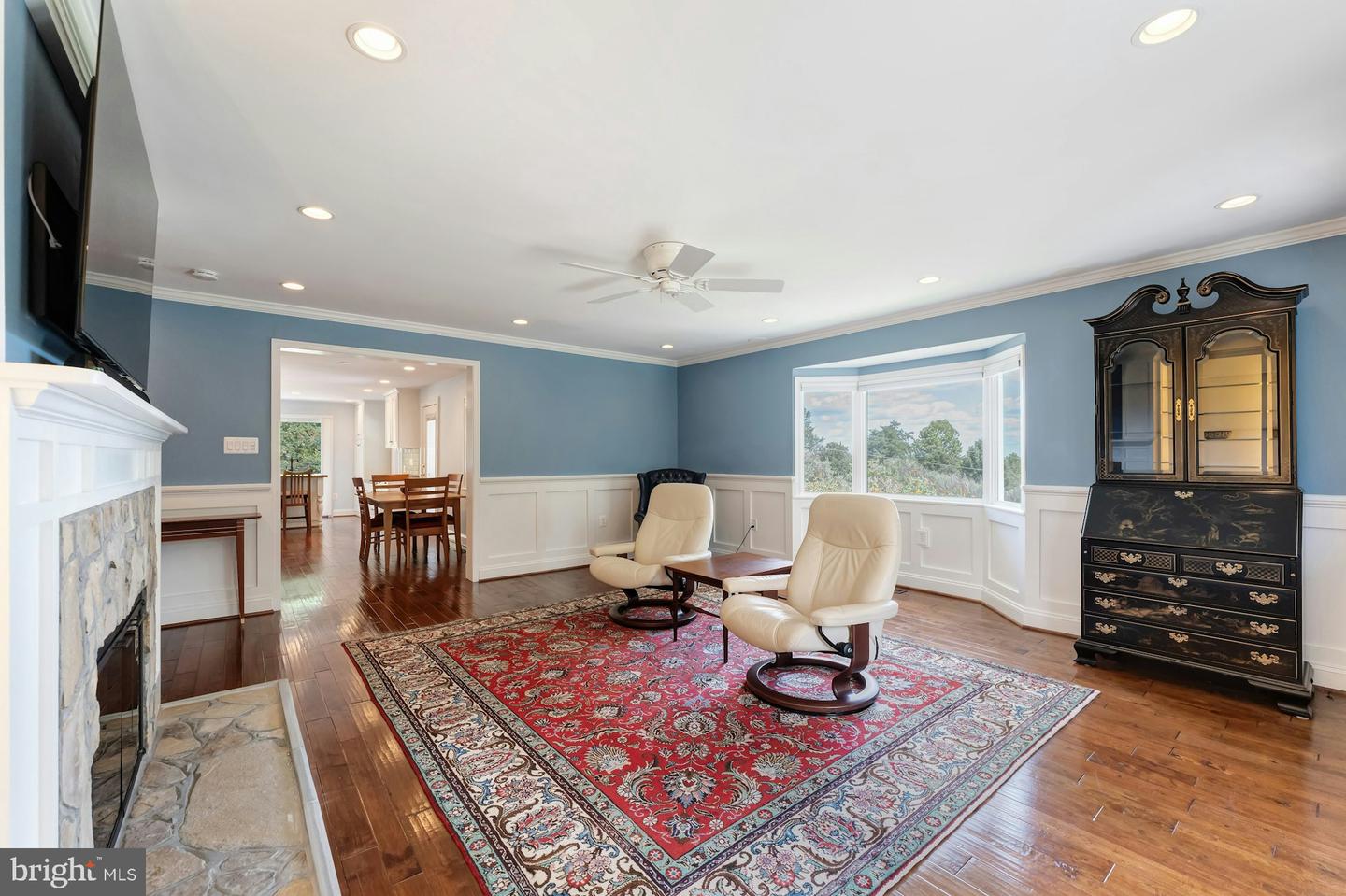 16555 OLD WATERFORD RD, PAEONIAN SPRINGS, Virginia 20129, 4 Bedrooms Bedrooms, ,4 BathroomsBathrooms,Residential,For sale,16555 OLD WATERFORD RD,VALO2106450 MLS # VALO2106450