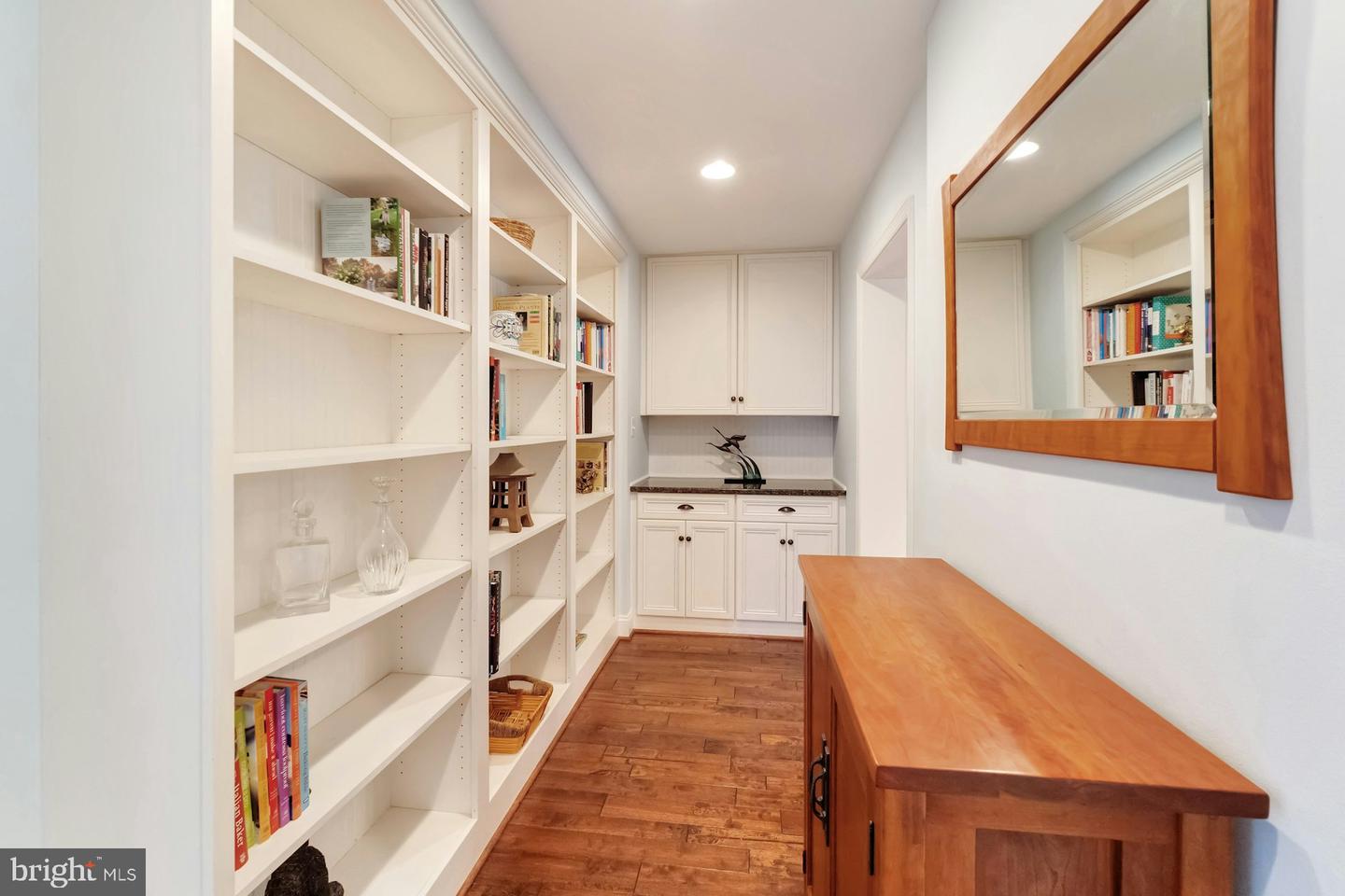 16555 OLD WATERFORD RD, PAEONIAN SPRINGS, Virginia 20129, 4 Bedrooms Bedrooms, ,4 BathroomsBathrooms,Residential,For sale,16555 OLD WATERFORD RD,VALO2106450 MLS # VALO2106450