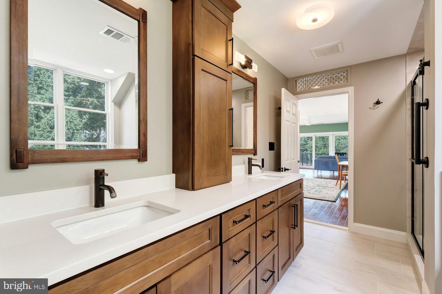 16555 OLD WATERFORD RD, PAEONIAN SPRINGS, Virginia 20129, 4 Bedrooms Bedrooms, ,4 BathroomsBathrooms,Residential,For sale,16555 OLD WATERFORD RD,VALO2106450 MLS # VALO2106450