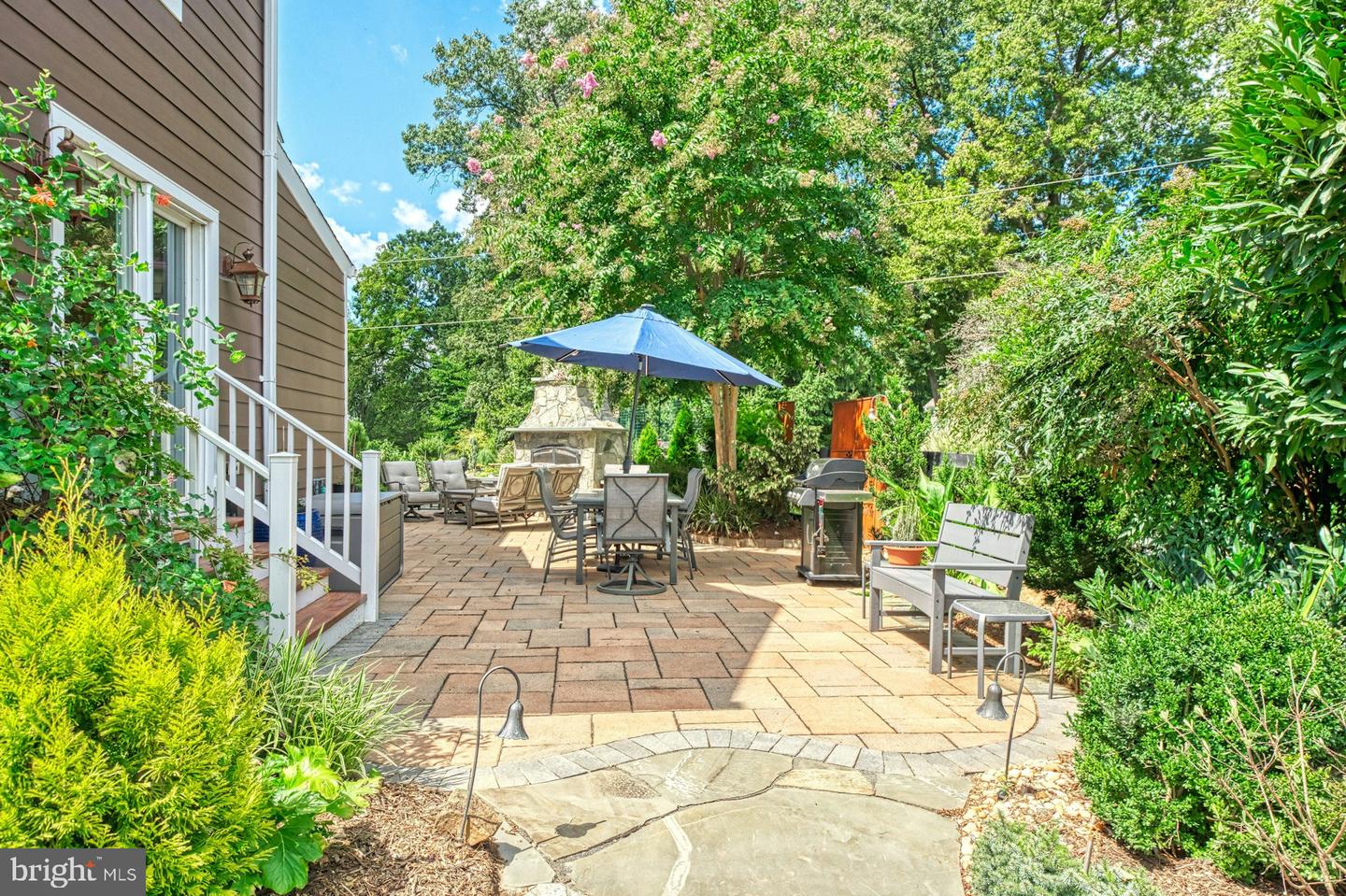 16555 OLD WATERFORD RD, PAEONIAN SPRINGS, Virginia 20129, 4 Bedrooms Bedrooms, ,4 BathroomsBathrooms,Residential,For sale,16555 OLD WATERFORD RD,VALO2106450 MLS # VALO2106450