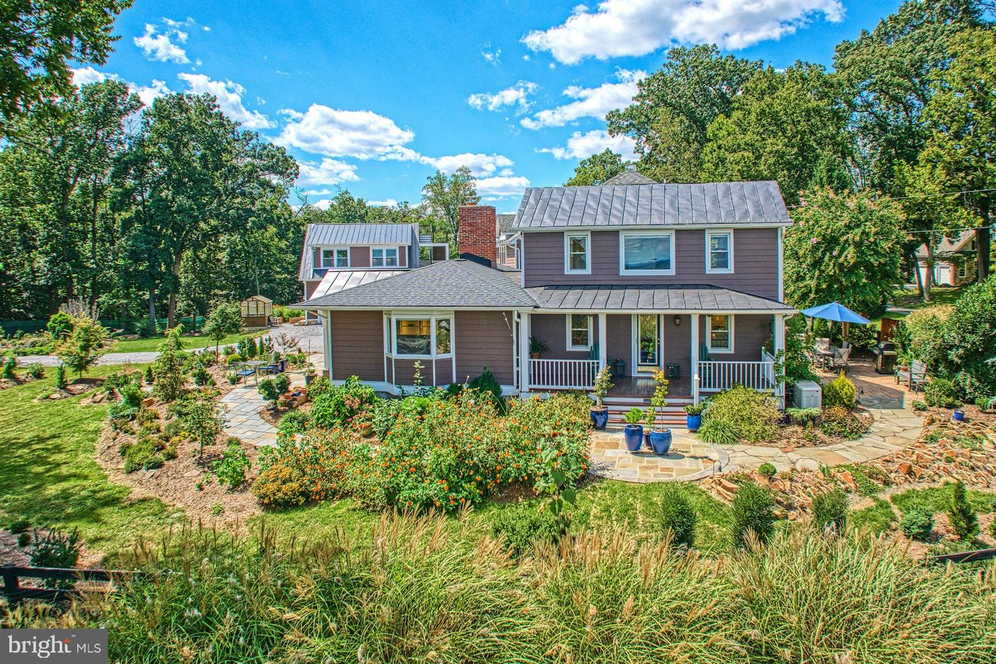 16555 OLD WATERFORD RD, PAEONIAN SPRINGS, Virginia 20129, 4 Bedrooms Bedrooms, ,4 BathroomsBathrooms,Residential,For sale,16555 OLD WATERFORD RD,VALO2106450 MLS # VALO2106450