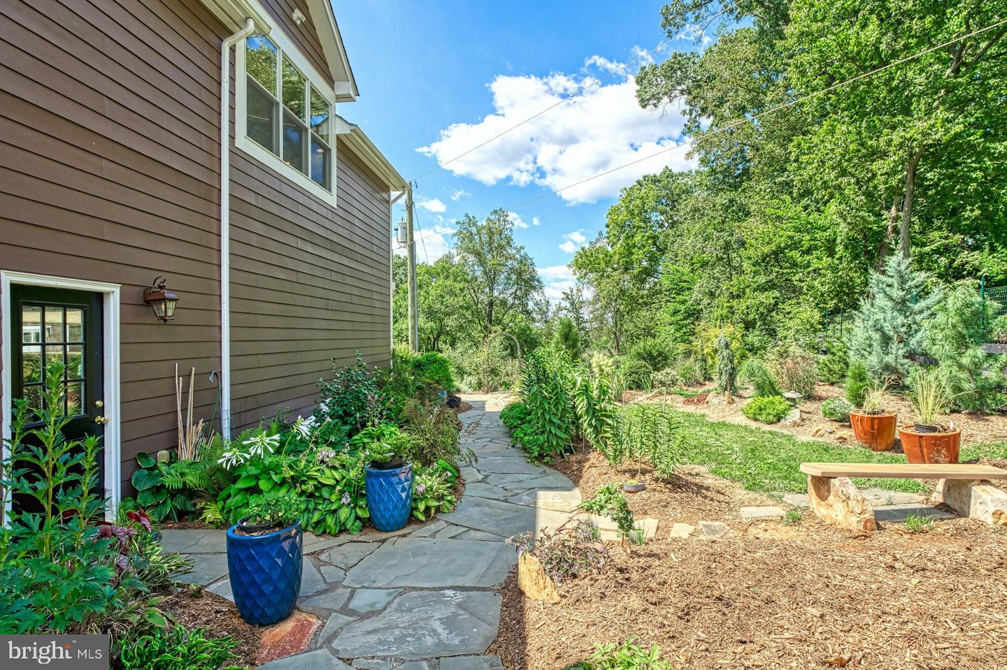 16555 OLD WATERFORD RD, PAEONIAN SPRINGS, Virginia 20129, 4 Bedrooms Bedrooms, ,4 BathroomsBathrooms,Residential,For sale,16555 OLD WATERFORD RD,VALO2106450 MLS # VALO2106450