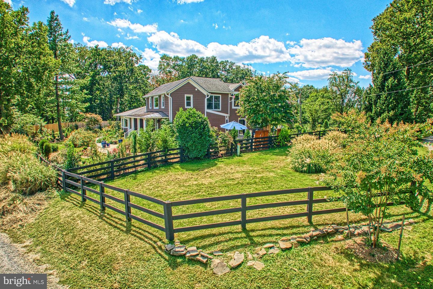 16555 OLD WATERFORD RD, PAEONIAN SPRINGS, Virginia 20129, 4 Bedrooms Bedrooms, ,4 BathroomsBathrooms,Residential,For sale,16555 OLD WATERFORD RD,VALO2106450 MLS # VALO2106450