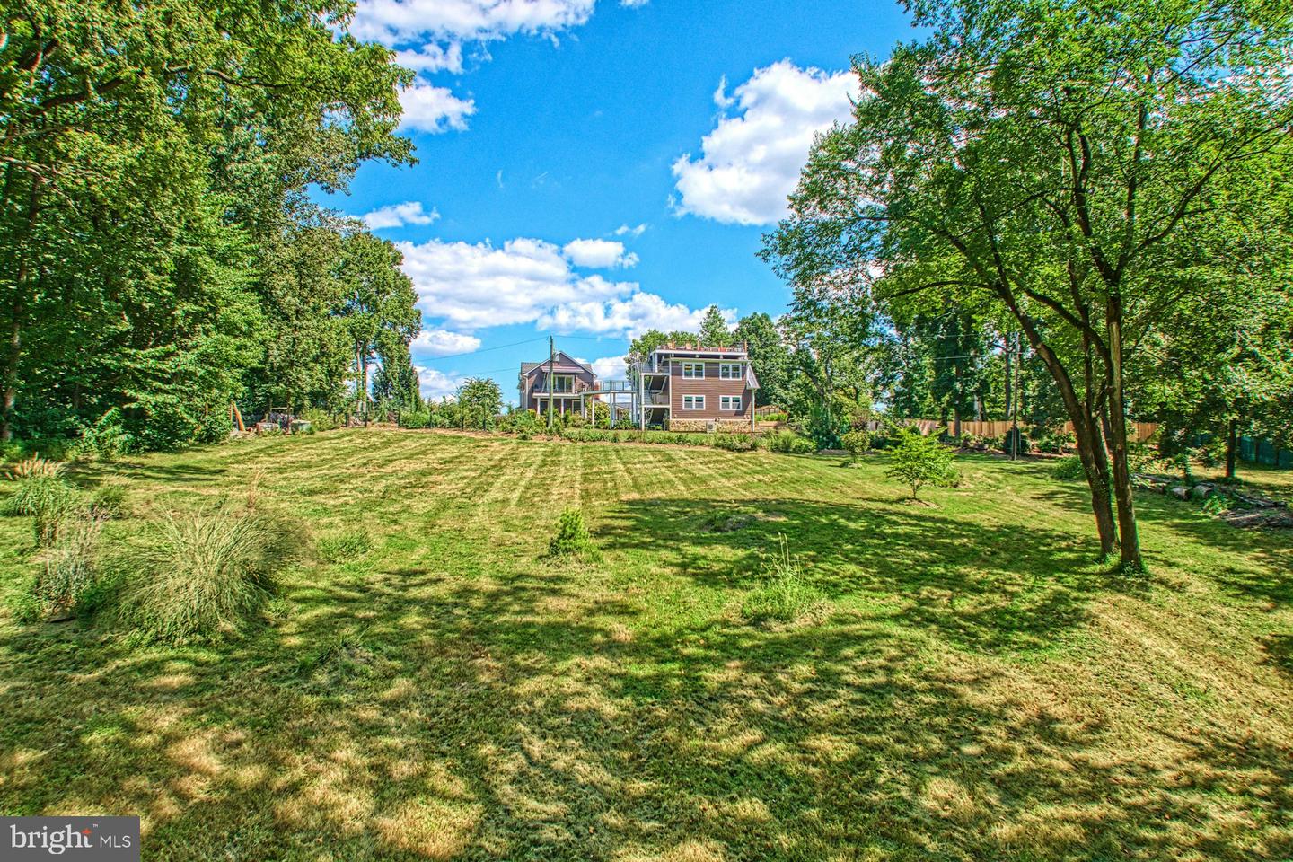 16555 OLD WATERFORD RD, PAEONIAN SPRINGS, Virginia 20129, 4 Bedrooms Bedrooms, ,4 BathroomsBathrooms,Residential,For sale,16555 OLD WATERFORD RD,VALO2106450 MLS # VALO2106450