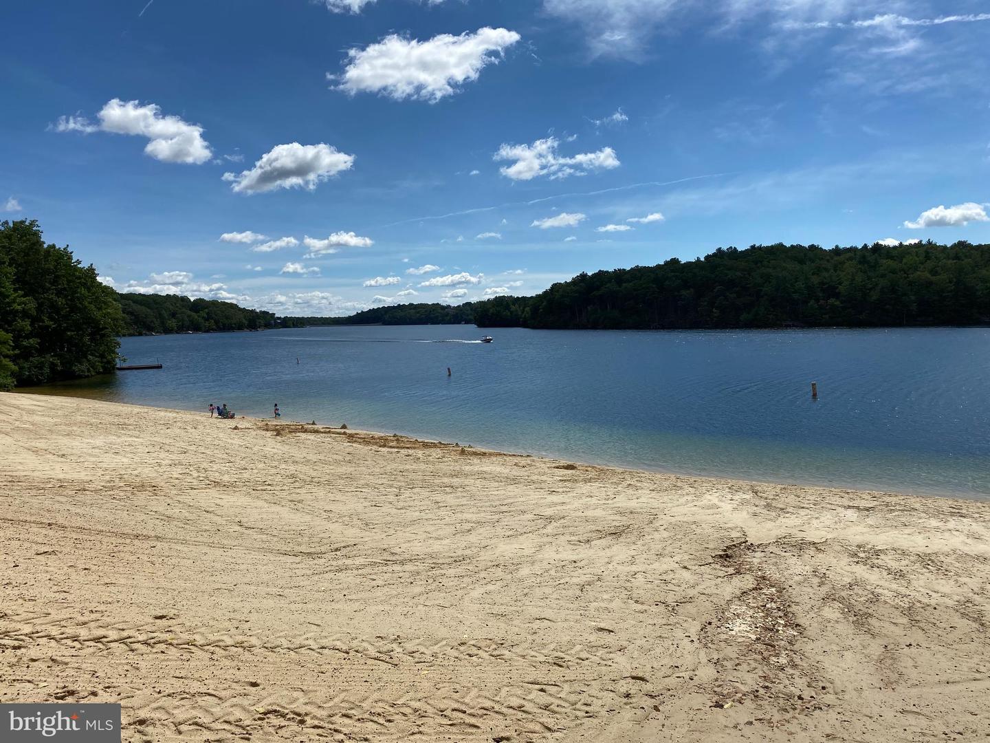 1065 LAKEVIEW DR, CROSS JUNCTION, Virginia 22625, ,Land,For sale,1065 LAKEVIEW DR,VAFV2039026 MLS # VAFV2039026