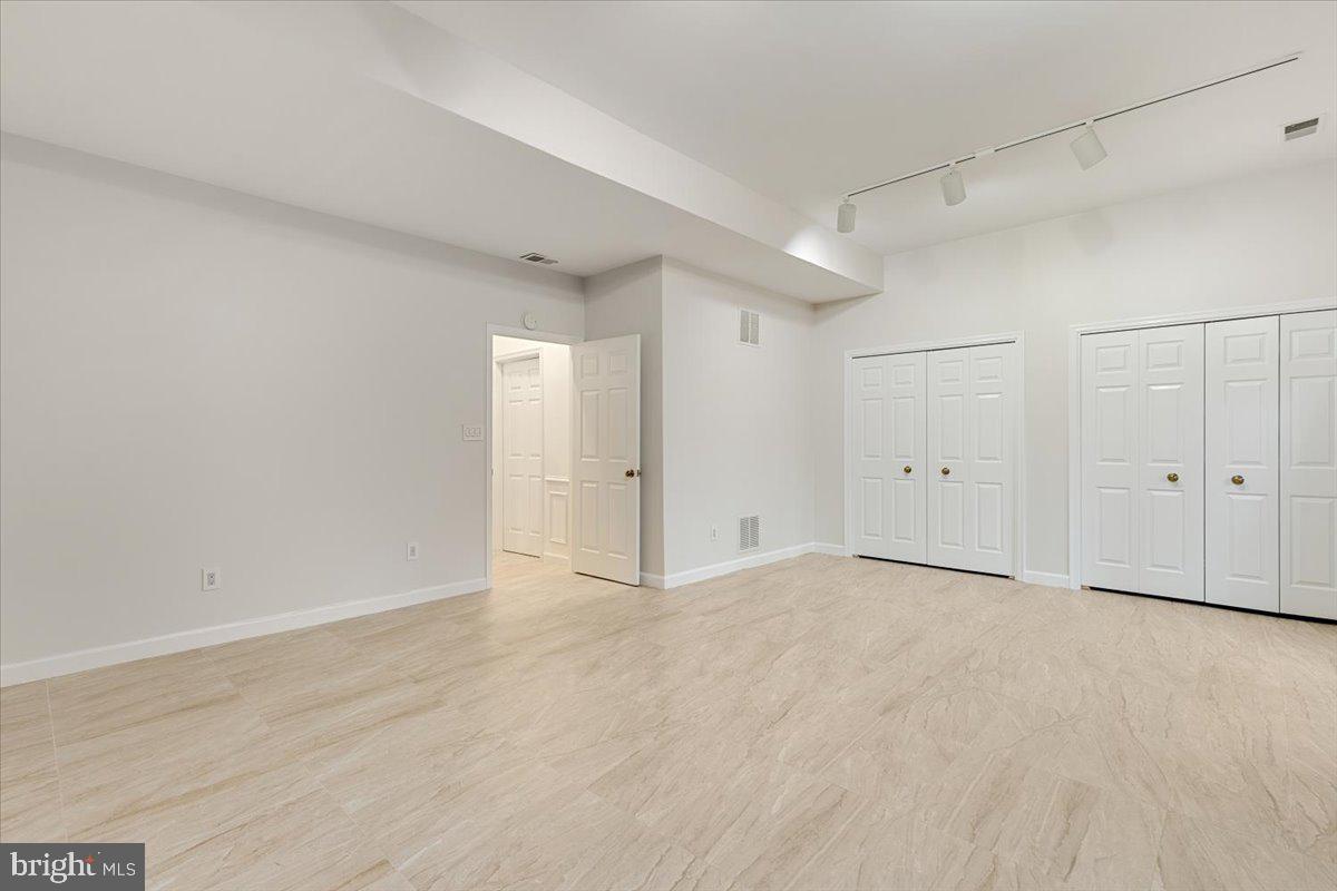 4416 S PERSHING CT, ARLINGTON, Virginia 22204, 3 Bedrooms Bedrooms, ,2 BathroomsBathrooms,Residential,For sale,4416 S PERSHING CT,VAAR2064492 MLS # VAAR2064492