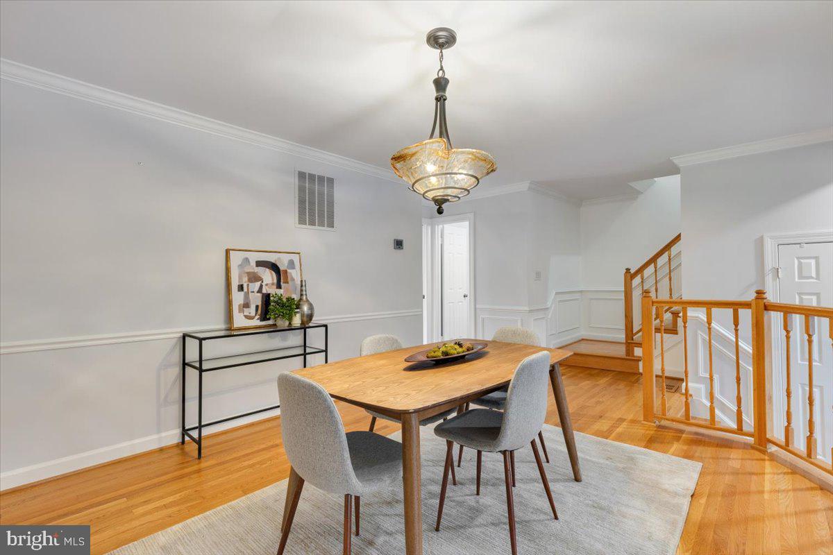 4416 S PERSHING CT, ARLINGTON, Virginia 22204, 3 Bedrooms Bedrooms, ,2 BathroomsBathrooms,Residential,For sale,4416 S PERSHING CT,VAAR2064492 MLS # VAAR2064492