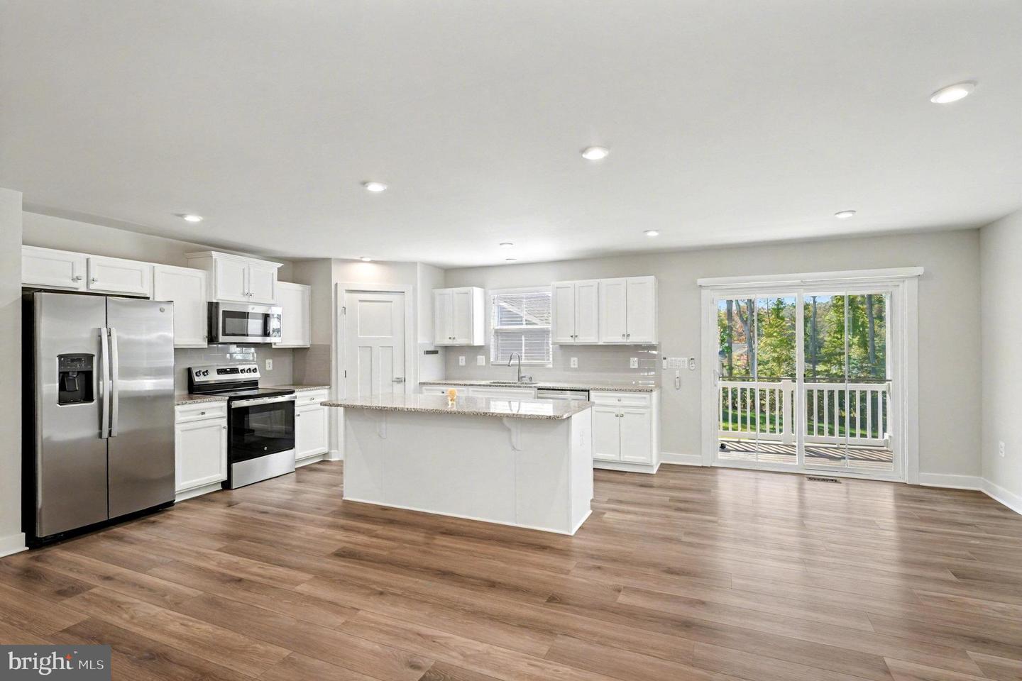 7102 ECKERT CT, FREDERICKSBURG, Virginia 22407, 3 Bedrooms Bedrooms, ,3 BathroomsBathrooms,Residential,For sale,7102 ECKERT CT,VASP2036790 MLS # VASP2036790