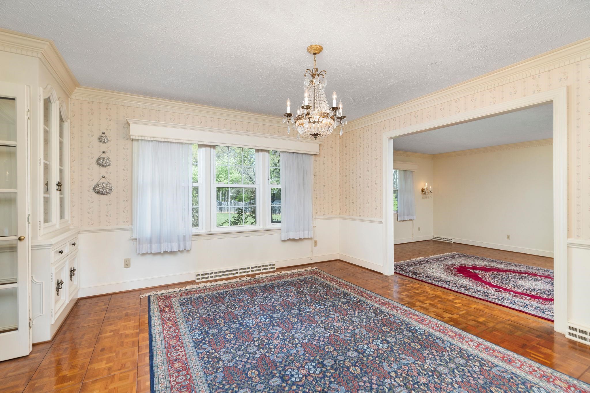 812 MEADOWBROOK RD, WAYNESBORO, Virginia 22980, 4 Bedrooms Bedrooms, ,3 BathroomsBathrooms,Residential,812 MEADOWBROOK RD,663618 MLS # 663618