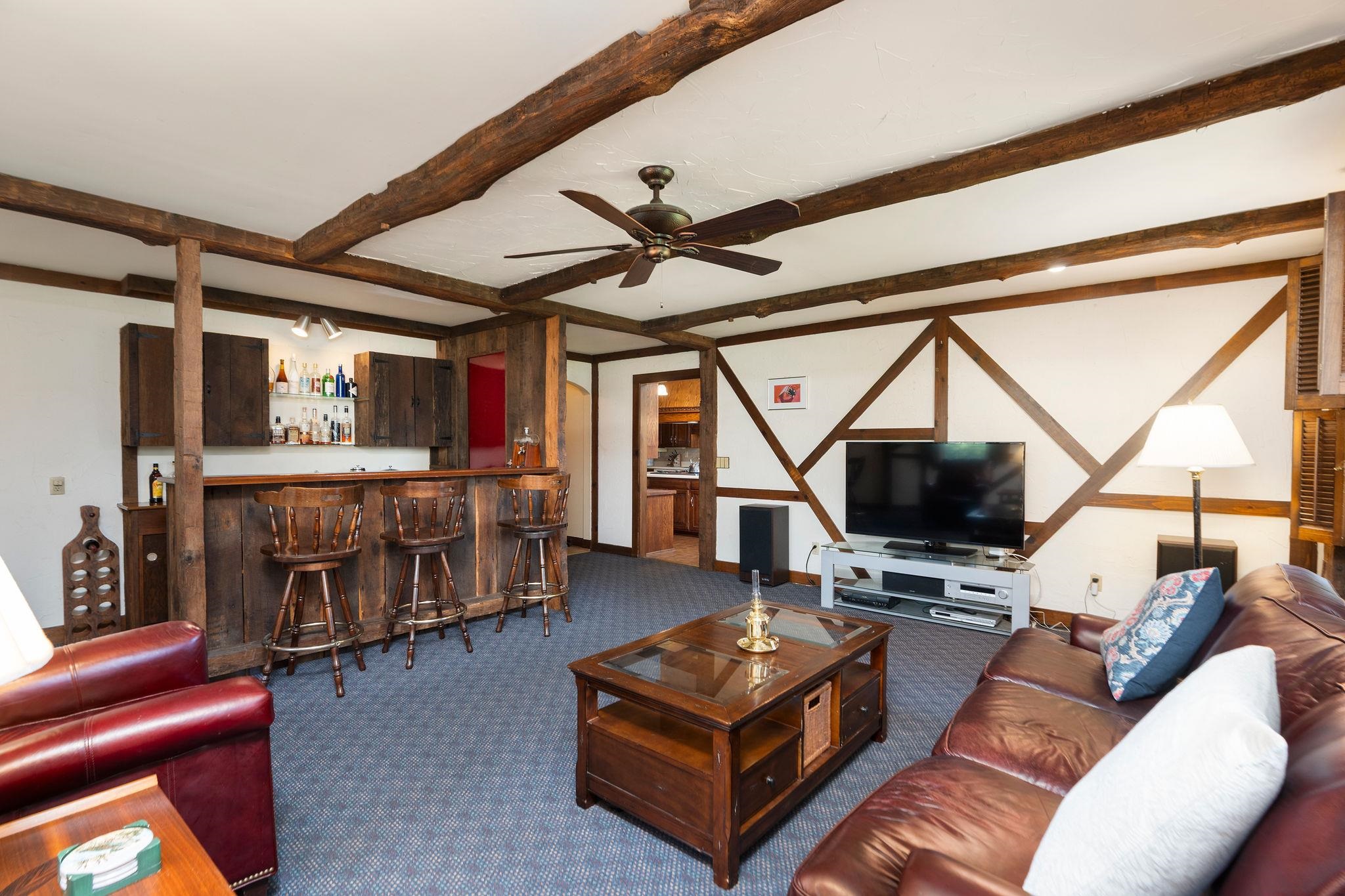 812 MEADOWBROOK RD, WAYNESBORO, Virginia 22980, 4 Bedrooms Bedrooms, ,3 BathroomsBathrooms,Residential,812 MEADOWBROOK RD,663618 MLS # 663618