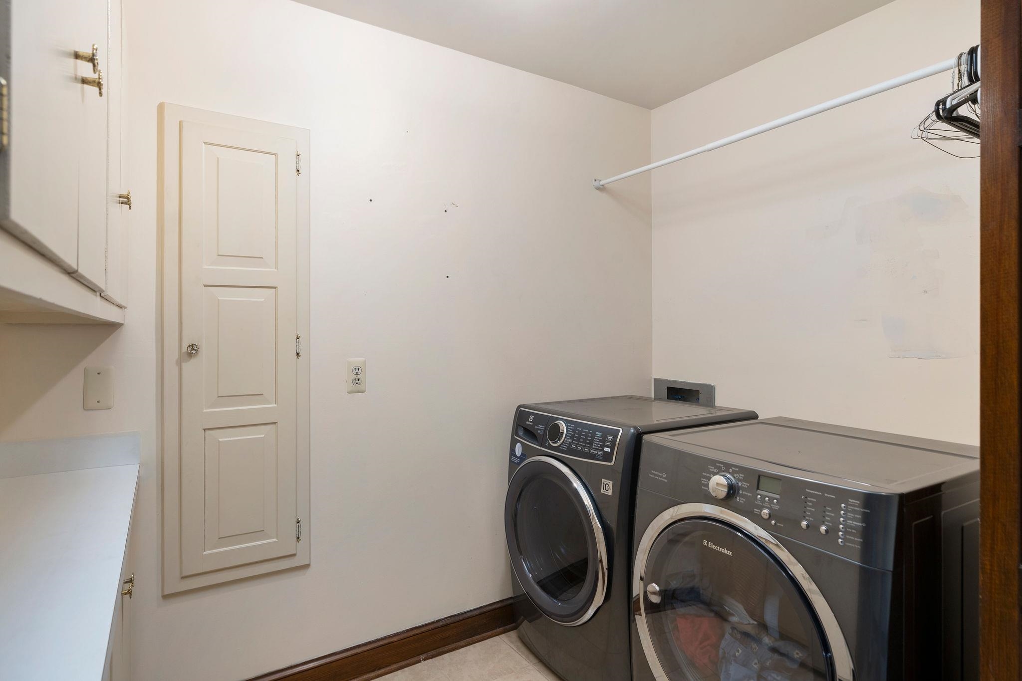 812 MEADOWBROOK RD, WAYNESBORO, Virginia 22980, 4 Bedrooms Bedrooms, ,3 BathroomsBathrooms,Residential,812 MEADOWBROOK RD,663618 MLS # 663618