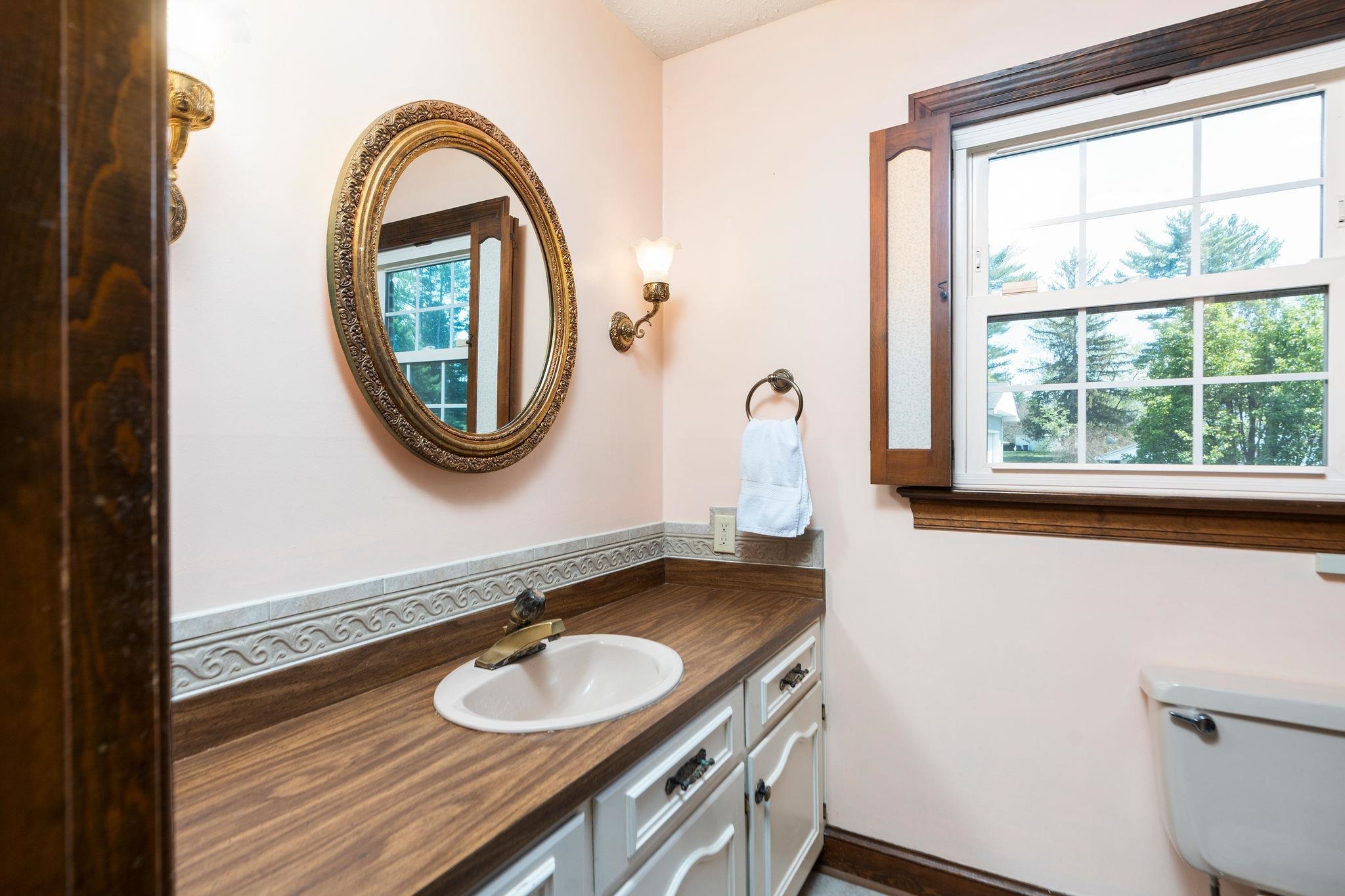 812 MEADOWBROOK RD, WAYNESBORO, Virginia 22980, 4 Bedrooms Bedrooms, ,3 BathroomsBathrooms,Residential,812 MEADOWBROOK RD,663618 MLS # 663618