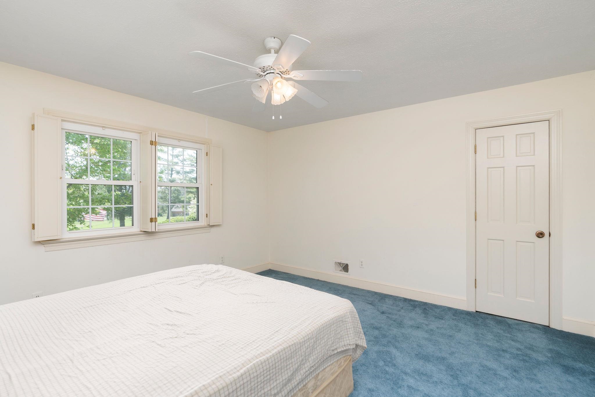 812 MEADOWBROOK RD, WAYNESBORO, Virginia 22980, 4 Bedrooms Bedrooms, ,3 BathroomsBathrooms,Residential,812 MEADOWBROOK RD,663618 MLS # 663618