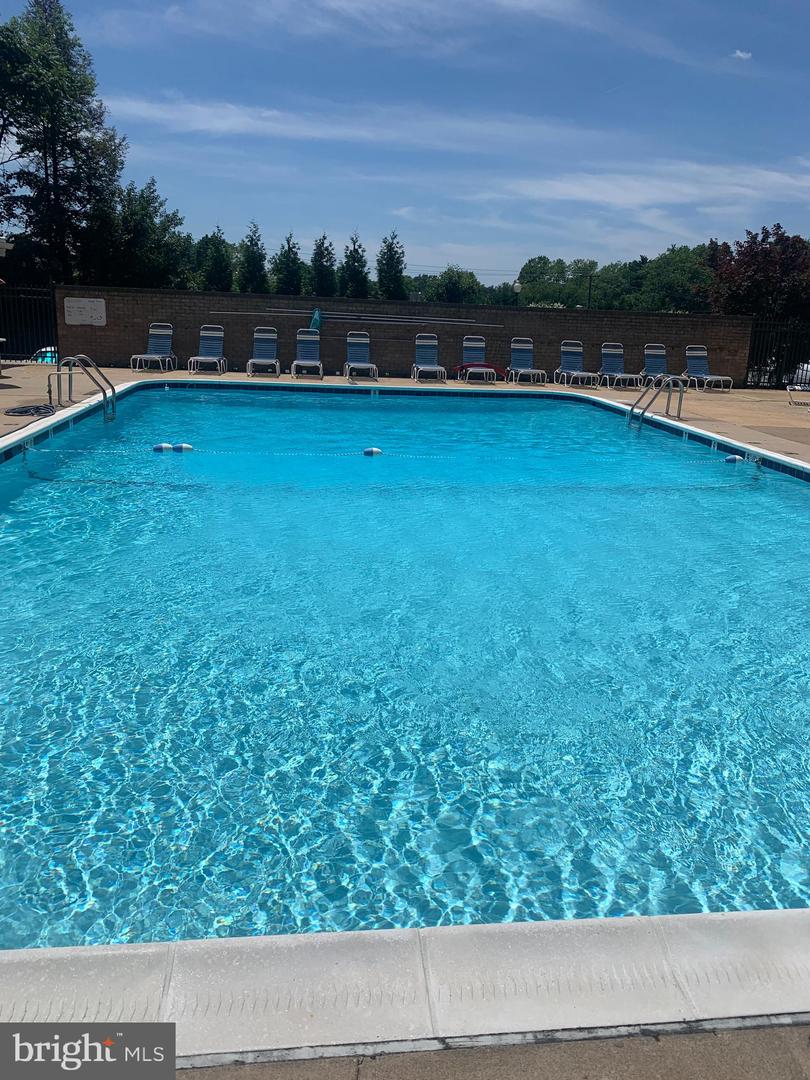 3245 RIO DR #307, FALLS CHURCH, Virginia 22041, 1 Bedroom Bedrooms, ,1 BathroomBathrooms,Residential,For sale,3245 RIO DR #307,VAFX2277186 MLS # VAFX2277186