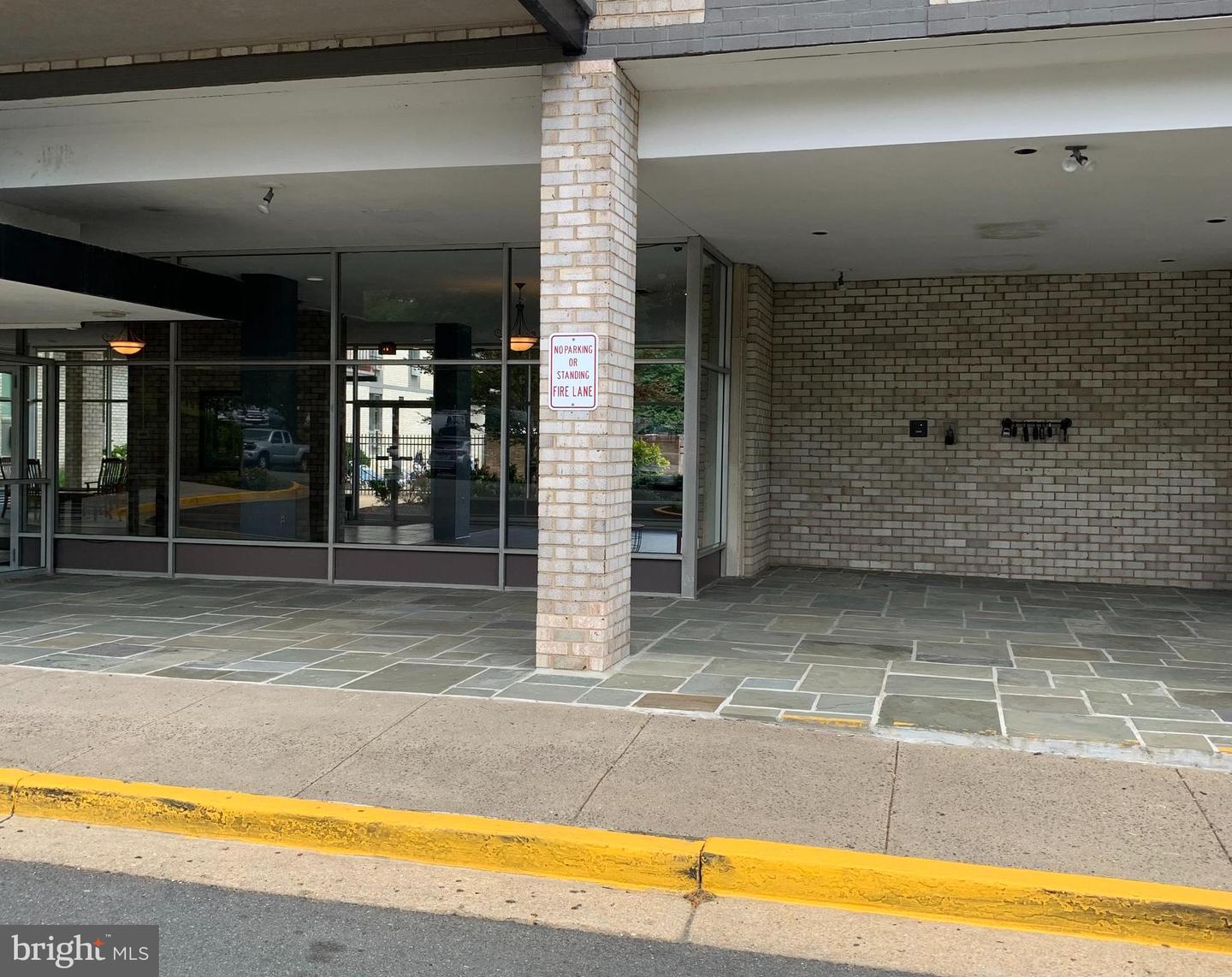 3245 RIO DR #307, FALLS CHURCH, Virginia 22041, 1 Bedroom Bedrooms, ,1 BathroomBathrooms,Residential,For sale,3245 RIO DR #307,VAFX2277186 MLS # VAFX2277186