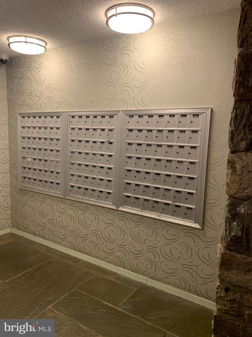 3245 RIO DR #307, FALLS CHURCH, Virginia 22041, 1 Bedroom Bedrooms, ,1 BathroomBathrooms,Residential,For sale,3245 RIO DR #307,VAFX2277186 MLS # VAFX2277186