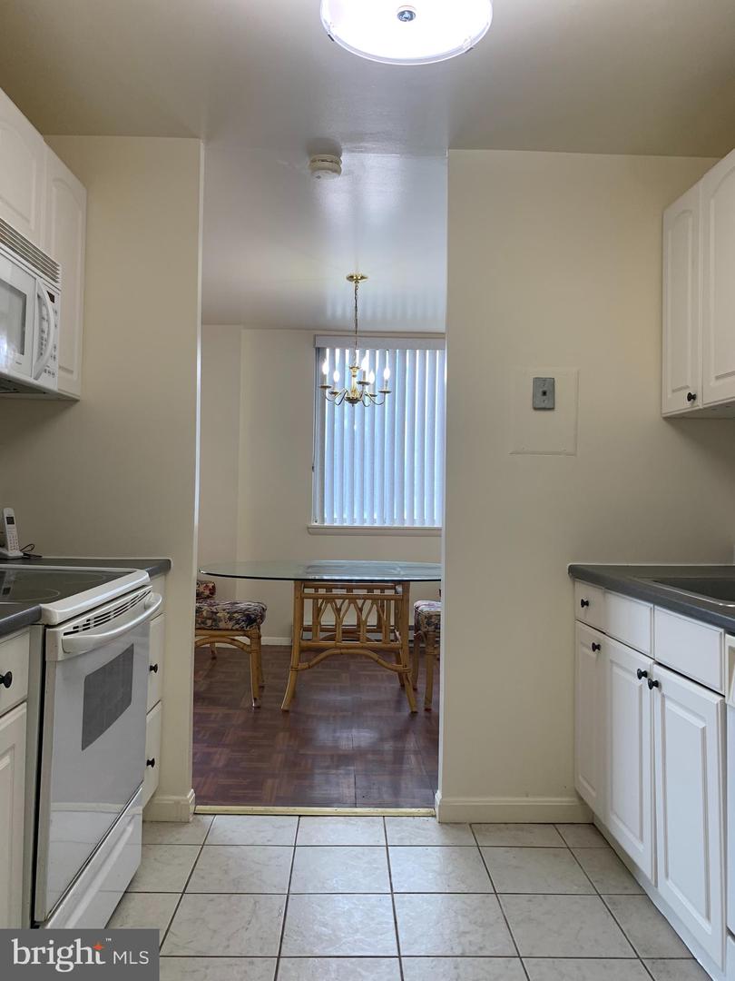 3245 RIO DR #307, FALLS CHURCH, Virginia 22041, 1 Bedroom Bedrooms, ,1 BathroomBathrooms,Residential,For sale,3245 RIO DR #307,VAFX2277186 MLS # VAFX2277186