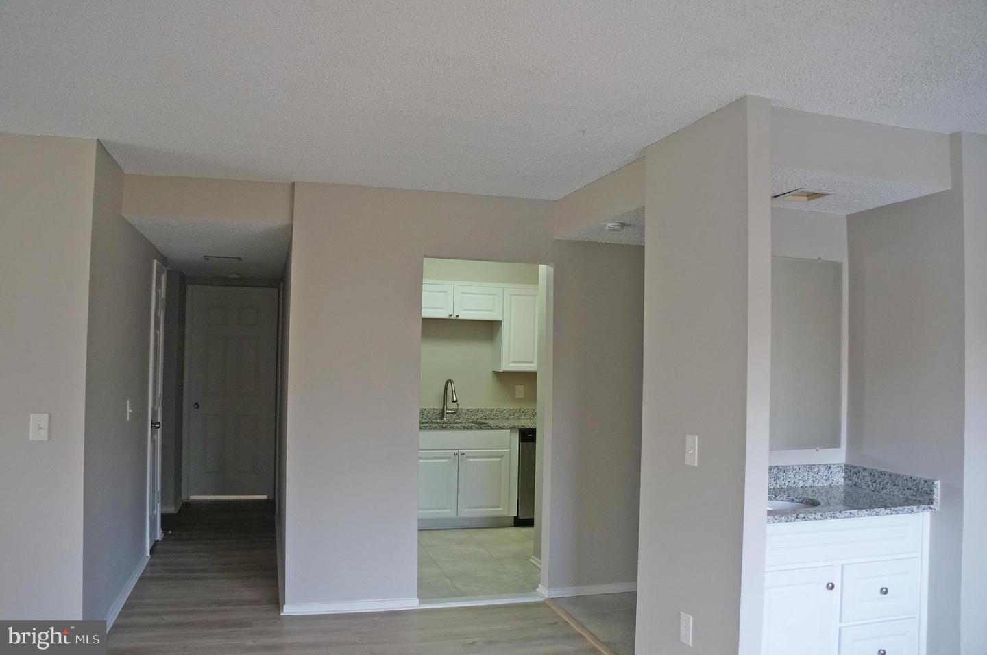 6101 EDSALL RD #701, ALEXANDRIA, Virginia 22304, 2 Bedrooms Bedrooms, ,2 BathroomsBathrooms,Residential,For sale,6101 EDSALL RD #701,VAAX2051404 MLS # VAAX2051404