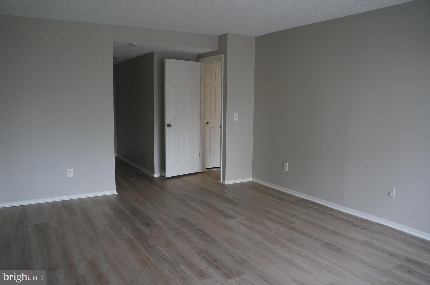 6101 EDSALL RD #701, ALEXANDRIA, Virginia 22304, 2 Bedrooms Bedrooms, ,2 BathroomsBathrooms,Residential,For sale,6101 EDSALL RD #701,VAAX2051404 MLS # VAAX2051404