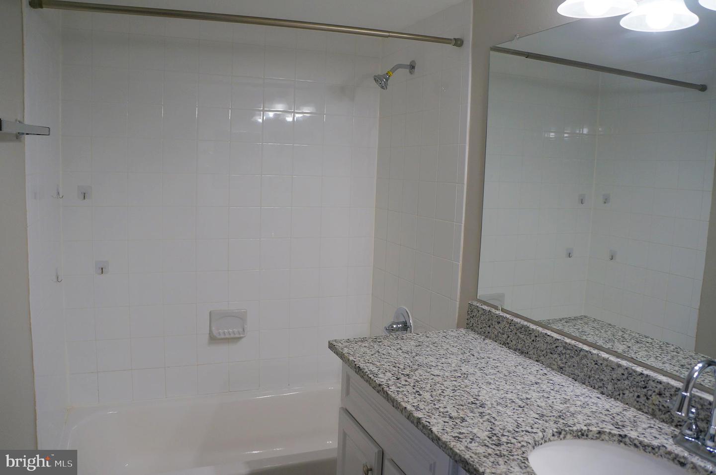 6101 EDSALL RD #701, ALEXANDRIA, Virginia 22304, 2 Bedrooms Bedrooms, ,2 BathroomsBathrooms,Residential,For sale,6101 EDSALL RD #701,VAAX2051404 MLS # VAAX2051404