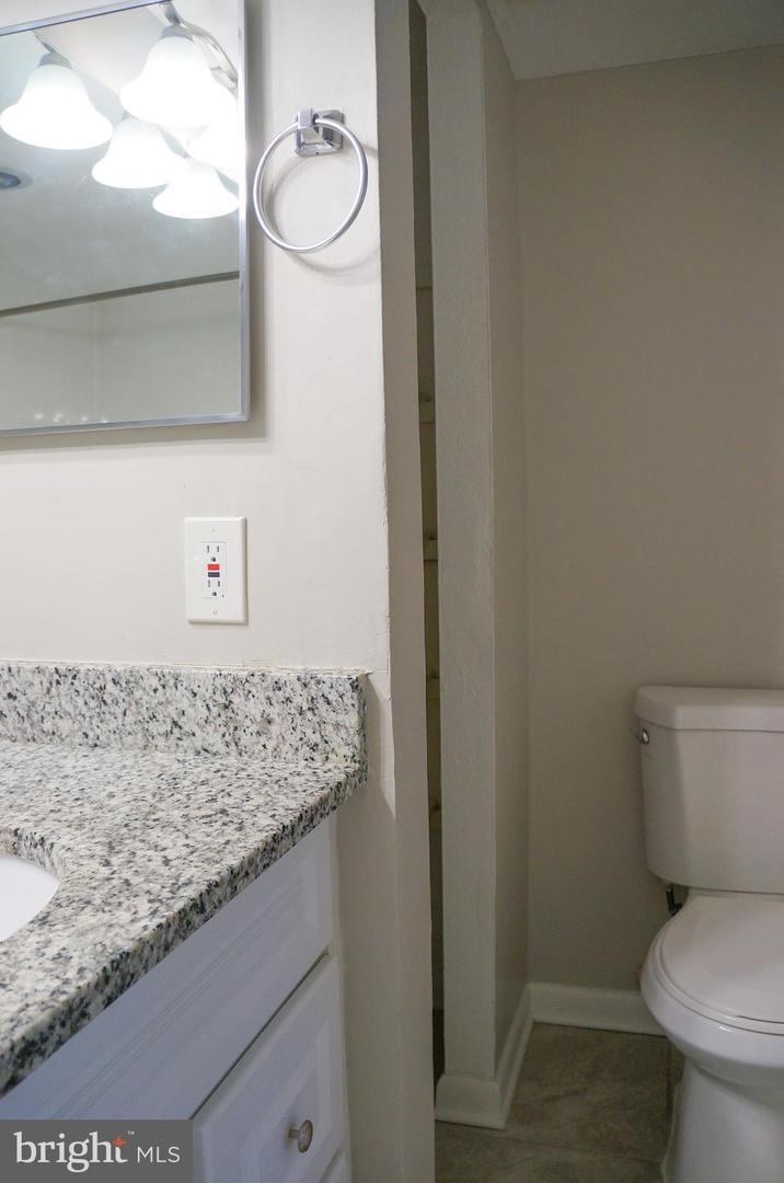 6101 EDSALL RD #701, ALEXANDRIA, Virginia 22304, 2 Bedrooms Bedrooms, ,2 BathroomsBathrooms,Residential,For sale,6101 EDSALL RD #701,VAAX2051404 MLS # VAAX2051404