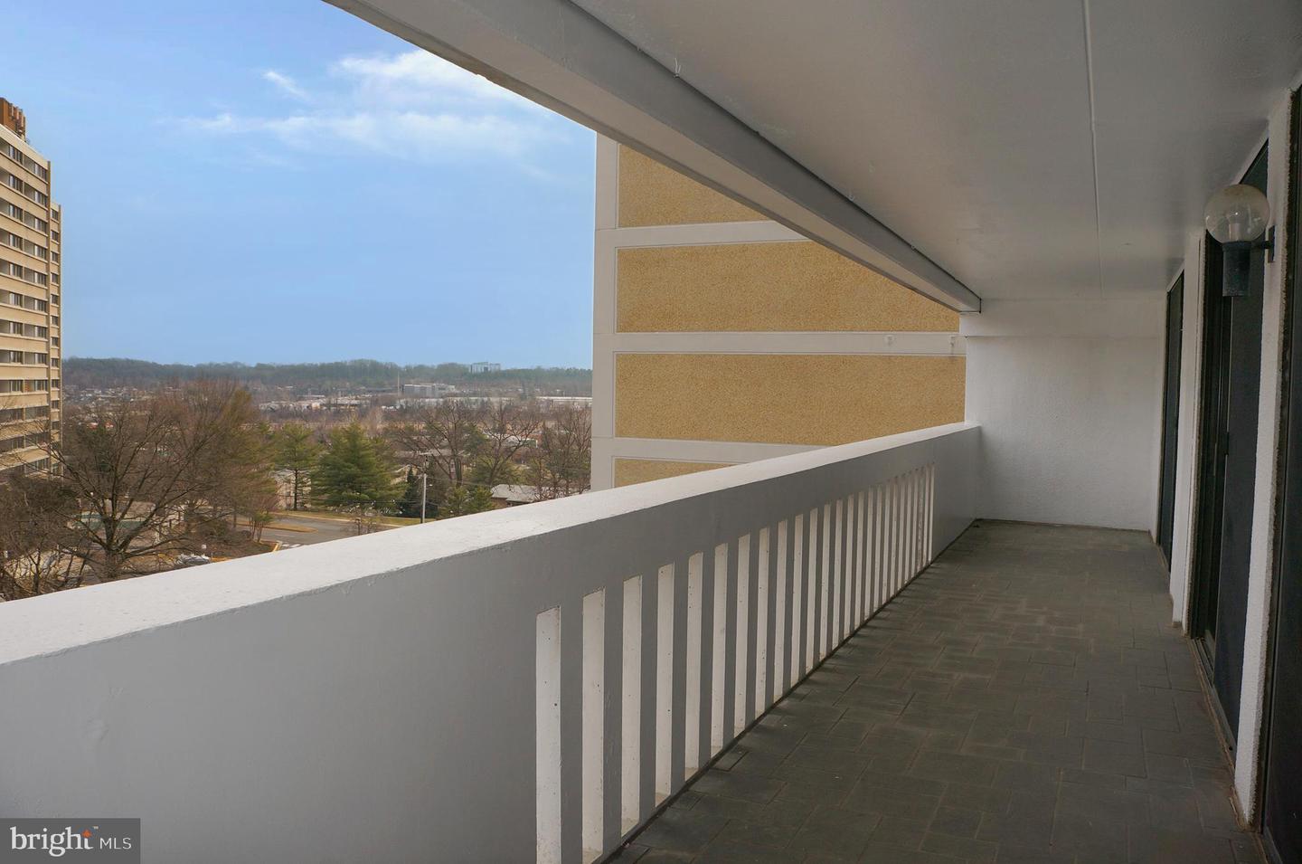 6101 EDSALL RD #701, ALEXANDRIA, Virginia 22304, 2 Bedrooms Bedrooms, ,2 BathroomsBathrooms,Residential,For sale,6101 EDSALL RD #701,VAAX2051404 MLS # VAAX2051404