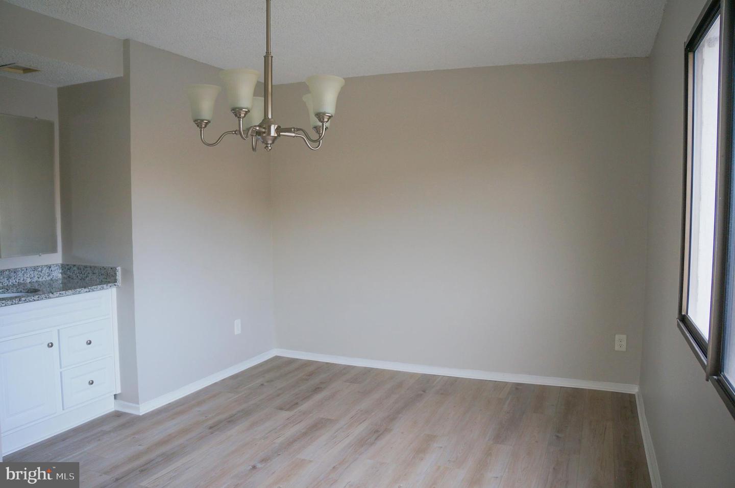 6101 EDSALL RD #701, ALEXANDRIA, Virginia 22304, 2 Bedrooms Bedrooms, ,2 BathroomsBathrooms,Residential,For sale,6101 EDSALL RD #701,VAAX2051404 MLS # VAAX2051404