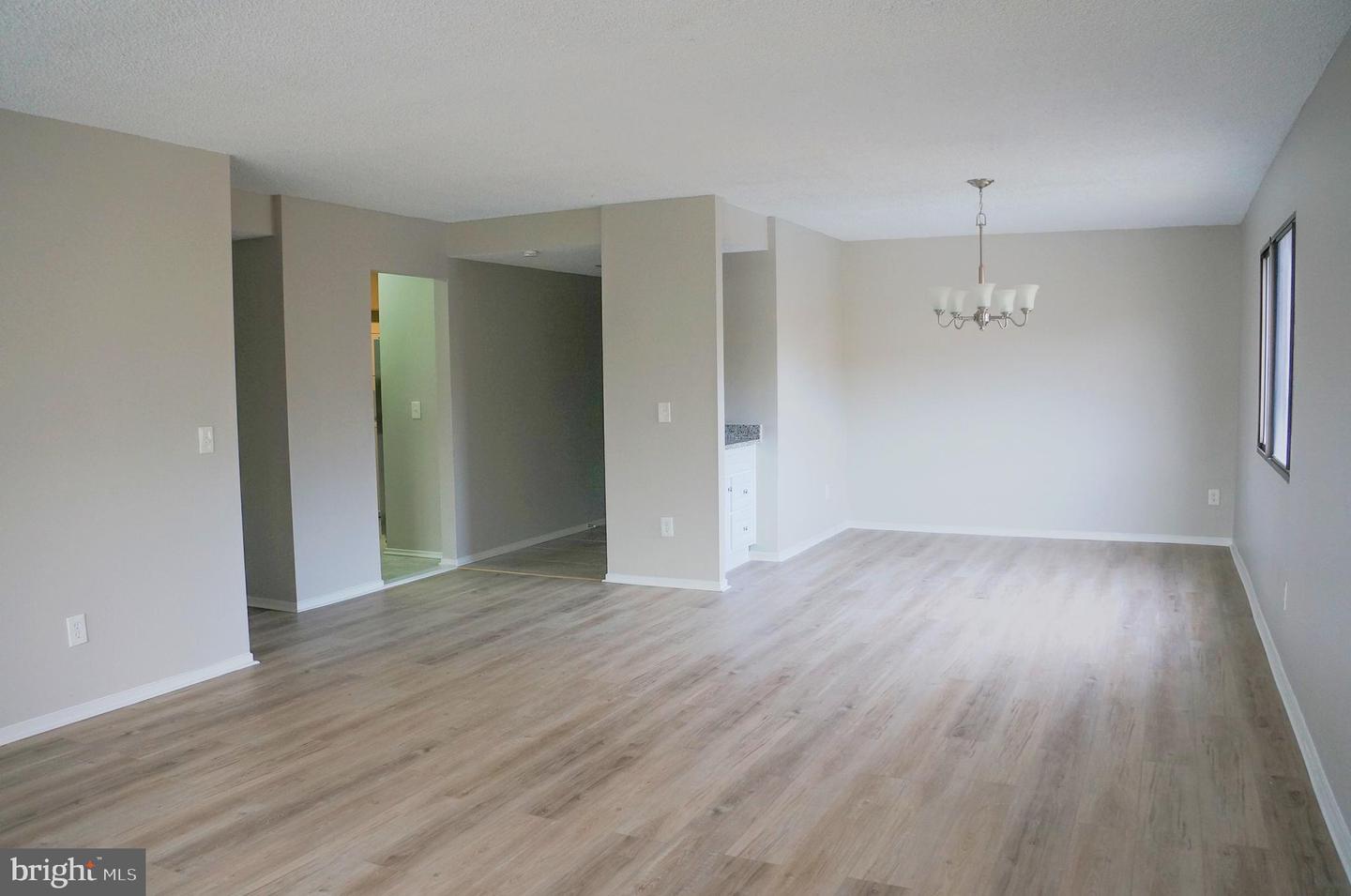 6101 EDSALL RD #701, ALEXANDRIA, Virginia 22304, 2 Bedrooms Bedrooms, ,2 BathroomsBathrooms,Residential,For sale,6101 EDSALL RD #701,VAAX2051404 MLS # VAAX2051404