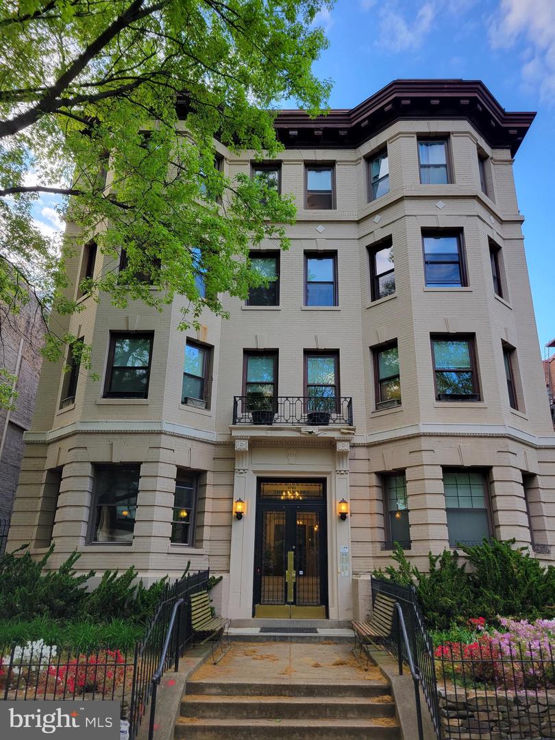 1791 LANIER PL NW #23/24, WASHINGTON, District Of Columbia 20009, 3 Bedrooms Bedrooms, ,2 BathroomsBathrooms,Residential,For sale,1791 LANIER PL NW #23/24,DCDC2230796 MLS # DCDC2230796