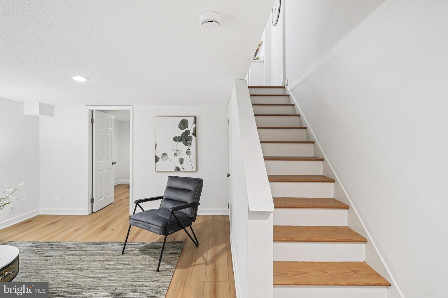 3034 S BUCHANAN ST, ARLINGTON, Virginia 22206, 2 Bedrooms Bedrooms, ,2 BathroomsBathrooms,Residential,For sale,3034 S BUCHANAN ST,VAAR2065992 MLS # VAAR2065992