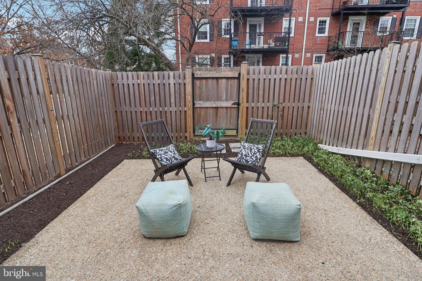 3034 S BUCHANAN ST, ARLINGTON, Virginia 22206, 2 Bedrooms Bedrooms, ,2 BathroomsBathrooms,Residential,For sale,3034 S BUCHANAN ST,VAAR2065992 MLS # VAAR2065992