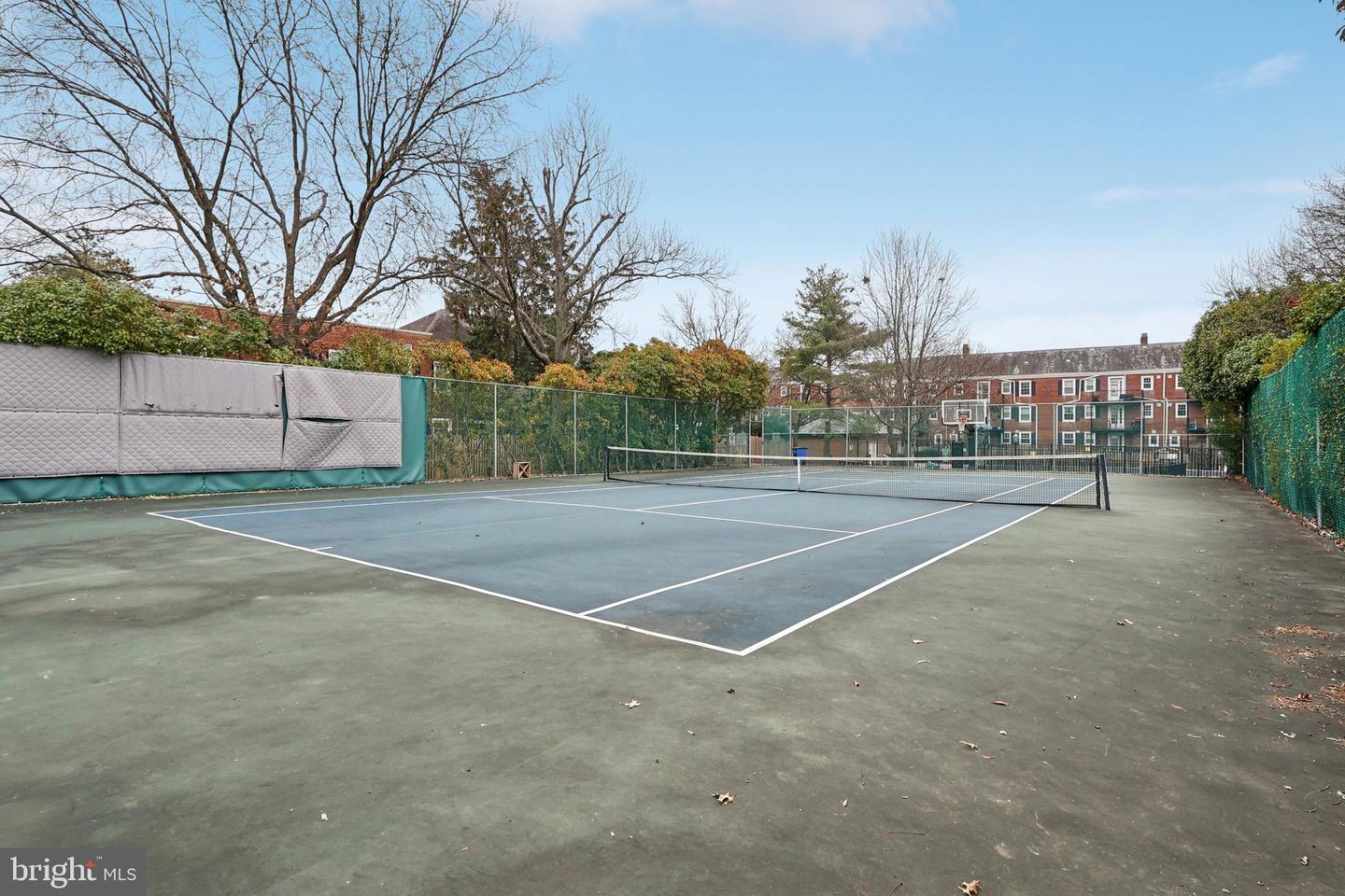 3034 S BUCHANAN ST, ARLINGTON, Virginia 22206, 2 Bedrooms Bedrooms, ,2 BathroomsBathrooms,Residential,For sale,3034 S BUCHANAN ST,VAAR2065992 MLS # VAAR2065992