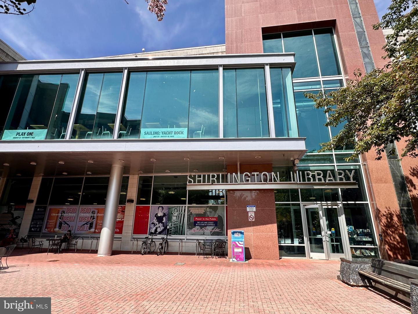 3034 S BUCHANAN ST, ARLINGTON, Virginia 22206, 2 Bedrooms Bedrooms, ,2 BathroomsBathrooms,Residential,For sale,3034 S BUCHANAN ST,VAAR2065992 MLS # VAAR2065992