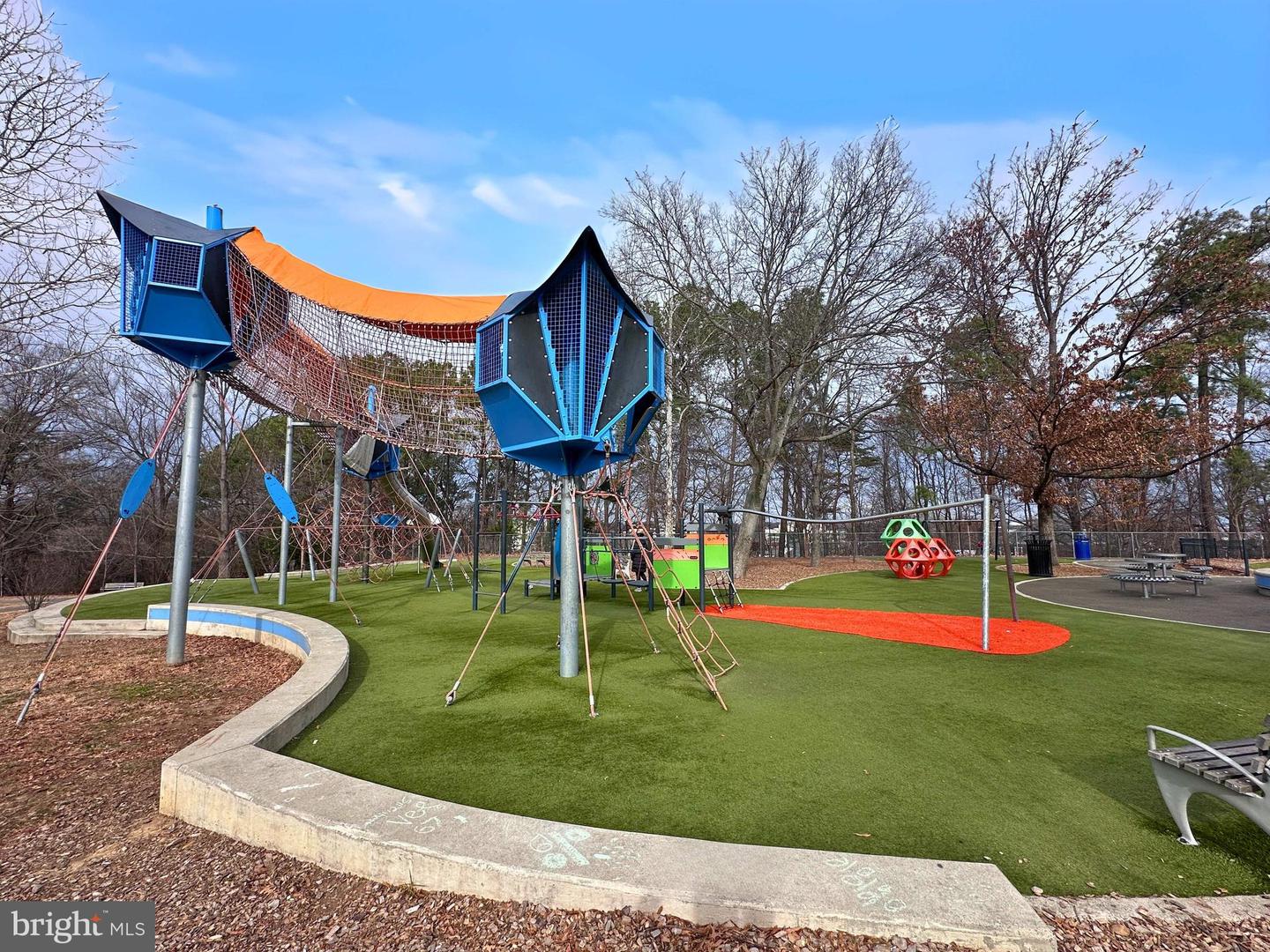 3034 S BUCHANAN ST, ARLINGTON, Virginia 22206, 2 Bedrooms Bedrooms, ,2 BathroomsBathrooms,Residential,For sale,3034 S BUCHANAN ST,VAAR2065992 MLS # VAAR2065992