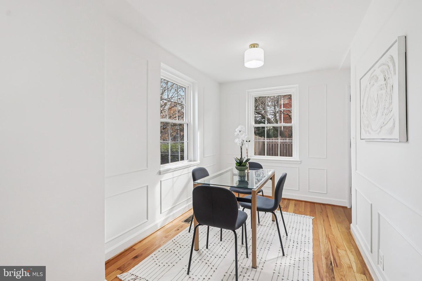 3034 S BUCHANAN ST, ARLINGTON, Virginia 22206, 2 Bedrooms Bedrooms, ,2 BathroomsBathrooms,Residential,For sale,3034 S BUCHANAN ST,VAAR2065992 MLS # VAAR2065992