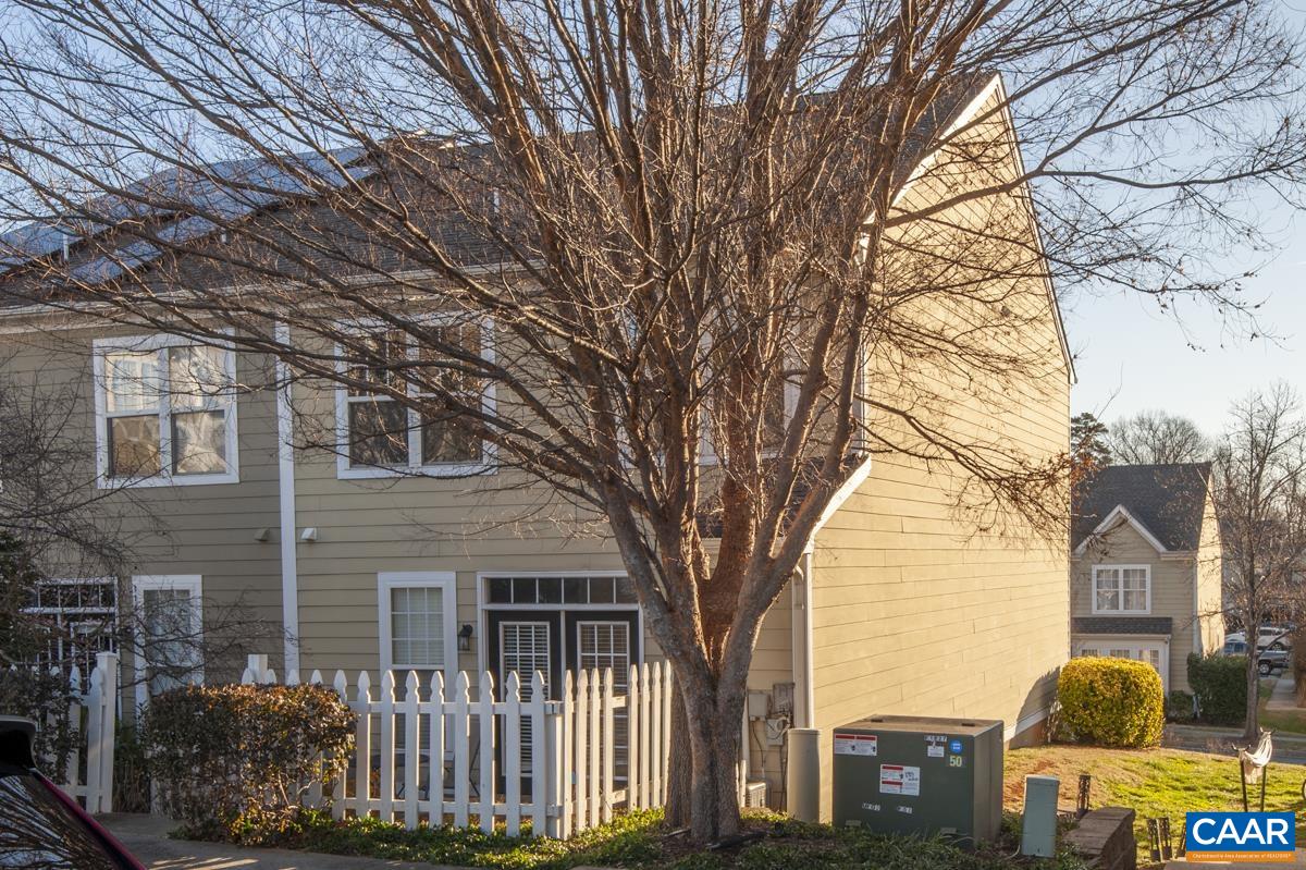 1140 EDMOND CT, CROZET, Virginia 22932, 3 Bedrooms Bedrooms, ,2 BathroomsBathrooms,Residential,1140 EDMOND CT,672454 MLS # 672454