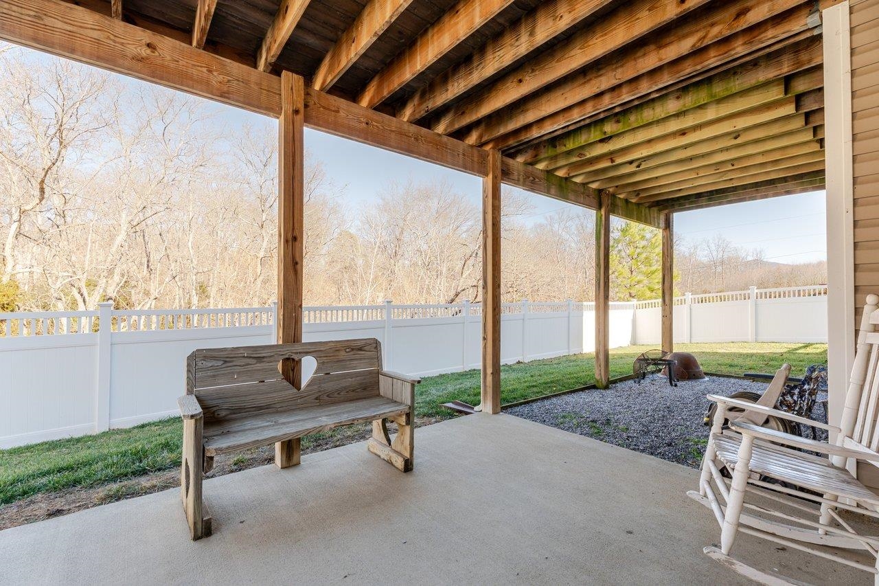 1428 MANDOLIN AVE, GROTTOES, Virginia 24441, 3 Bedrooms Bedrooms, ,2 BathroomsBathrooms,Residential,1428 MANDOLIN AVE,672504 MLS # 672504