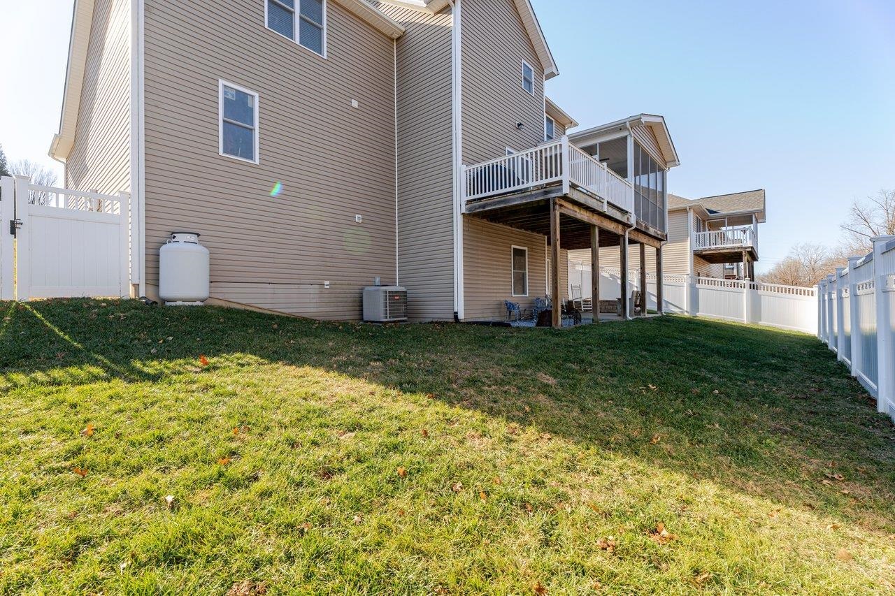 1428 MANDOLIN AVE, GROTTOES, Virginia 24441, 3 Bedrooms Bedrooms, ,2 BathroomsBathrooms,Residential,1428 MANDOLIN AVE,672504 MLS # 672504