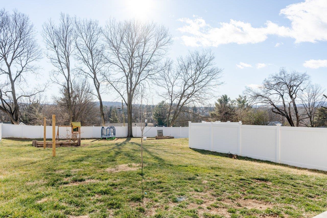 164 CHURCH ST, TIMBERVILLE, Virginia 22853, 3 Bedrooms Bedrooms, ,2 BathroomsBathrooms,Residential,164 CHURCH ST,672505 MLS # 672505