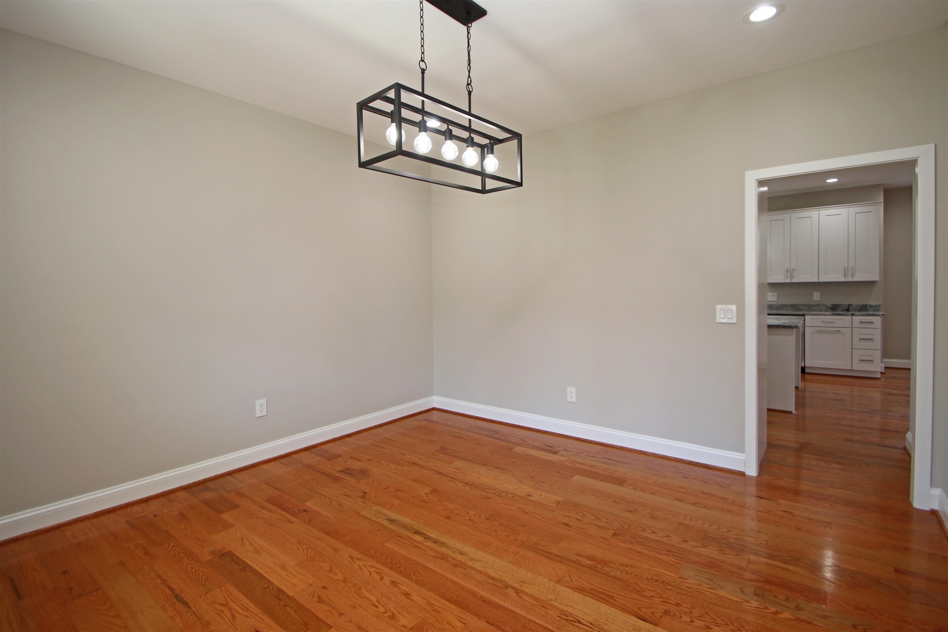 2060 WILLOW HILL DR, HARRISONBURG, Virginia 22801, 5 Bedrooms Bedrooms, ,3 BathroomsBathrooms,Residential,2060 WILLOW HILL DR,672513 MLS # 672513