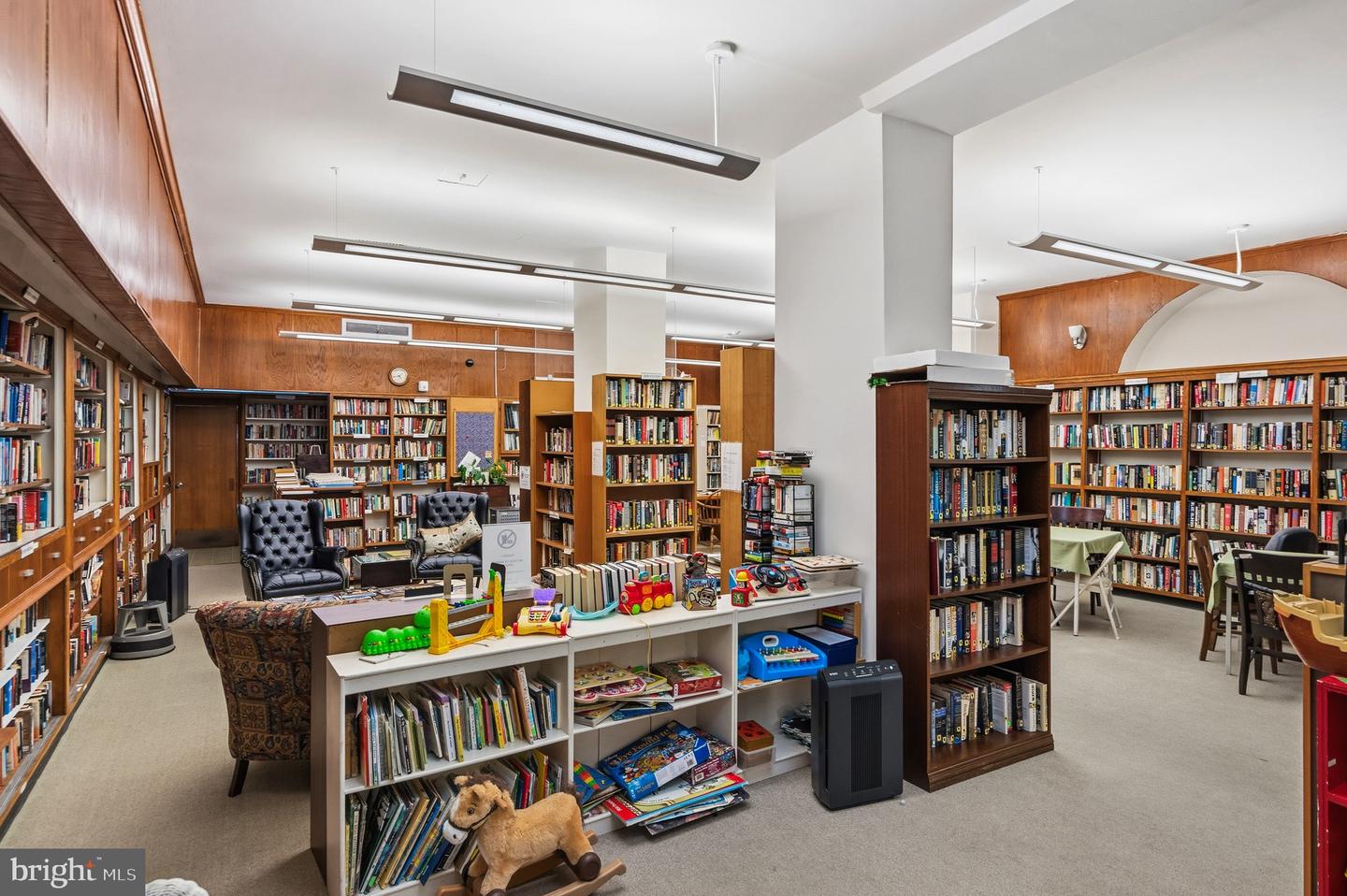 4000 CATHEDRAL AVE NW #334B/335B, WASHINGTON, District Of Columbia 20016, 2 Bedrooms Bedrooms, ,2 BathroomsBathrooms,Residential,For sale,4000 CATHEDRAL AVE NW #334B/335B,DCDC2232652 MLS # DCDC2232652