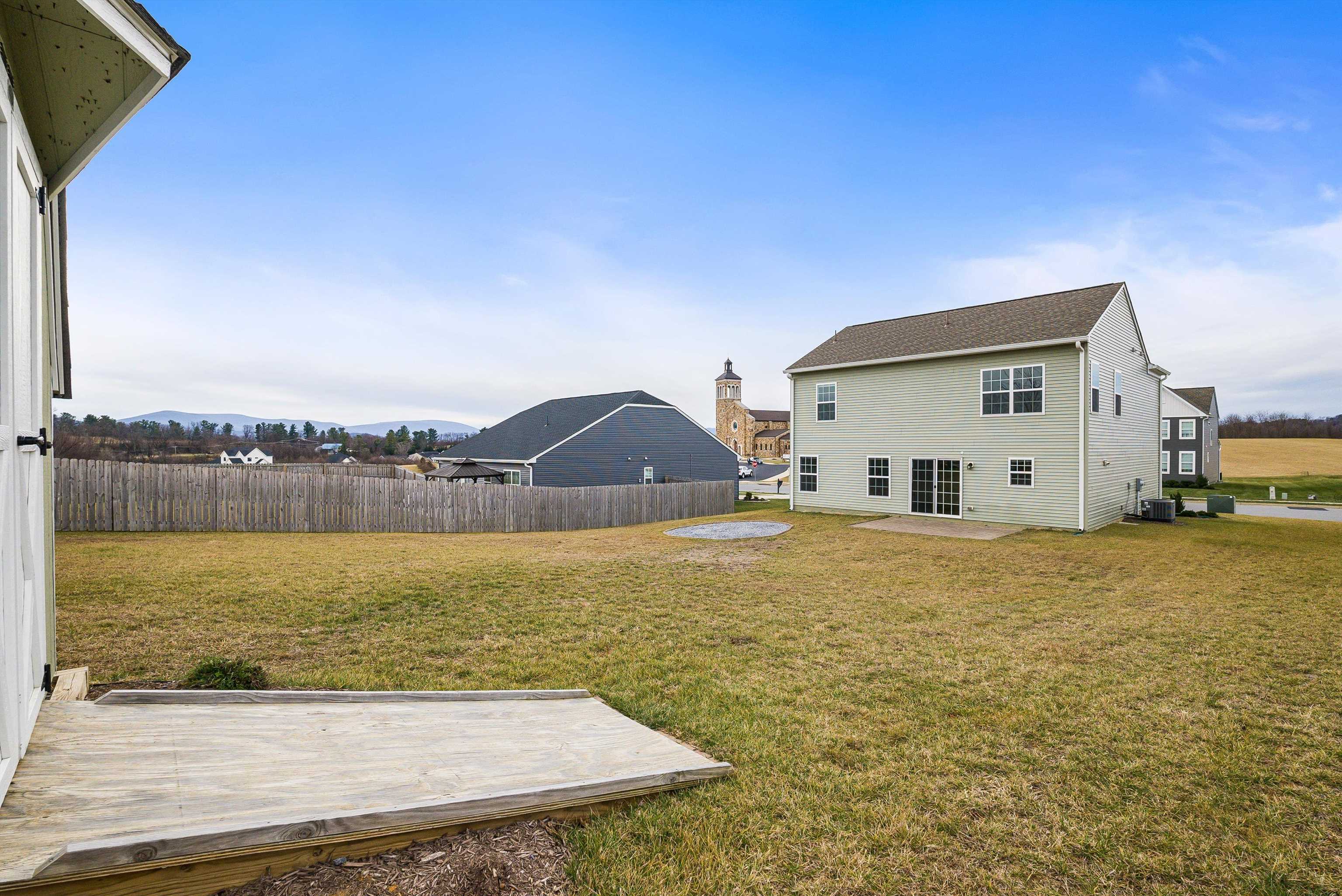 208 OAKBRIDGE DR, WAYNESBORO, Virginia 22980, 4 Bedrooms Bedrooms, ,2 BathroomsBathrooms,Residential,208 OAKBRIDGE DR,672520 MLS # 672520