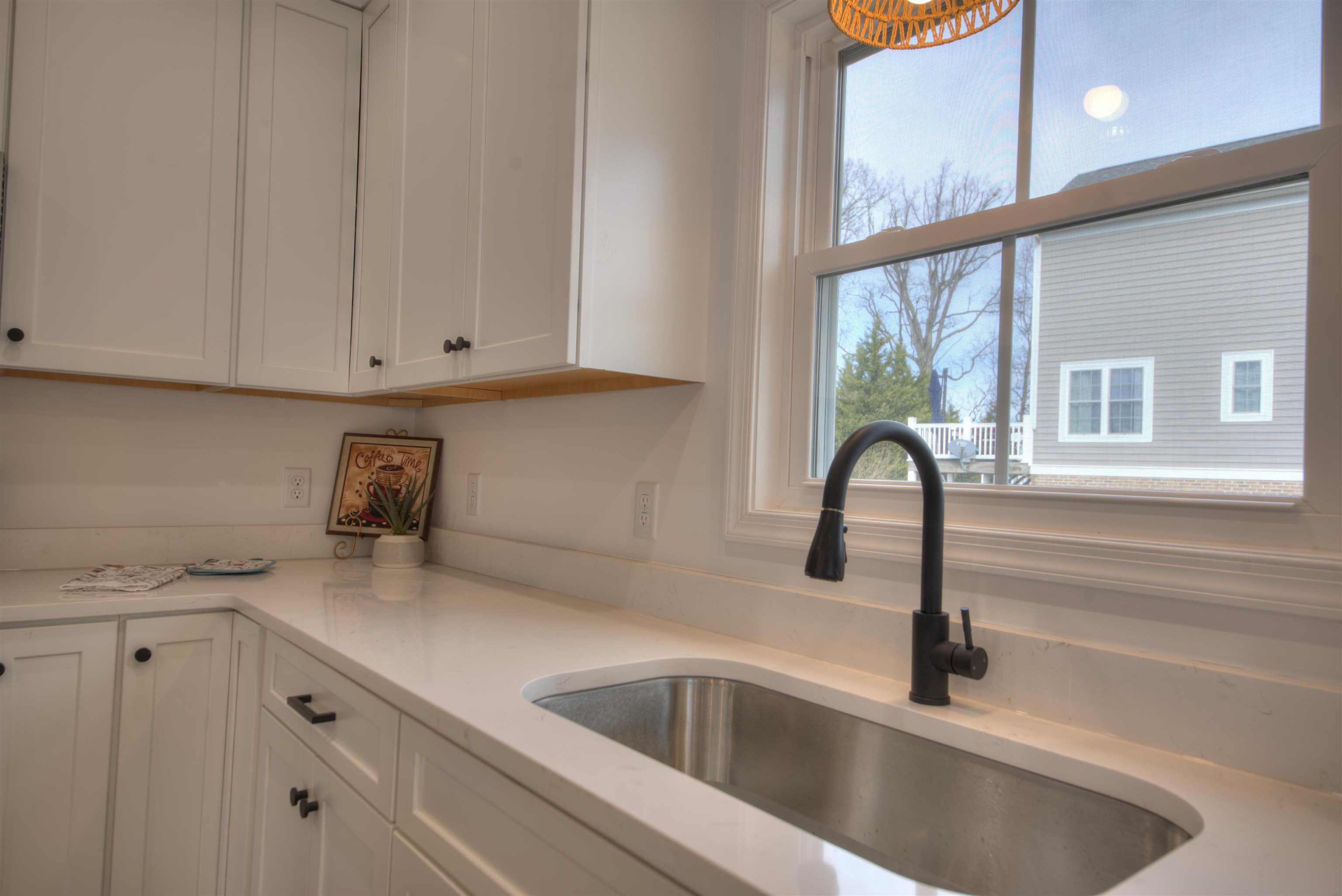 11 TOPSIDE CIR, STAUNTON, Virginia 24401, 3 Bedrooms Bedrooms, ,2 BathroomsBathrooms,Residential,11 TOPSIDE CIR,672524 MLS # 672524