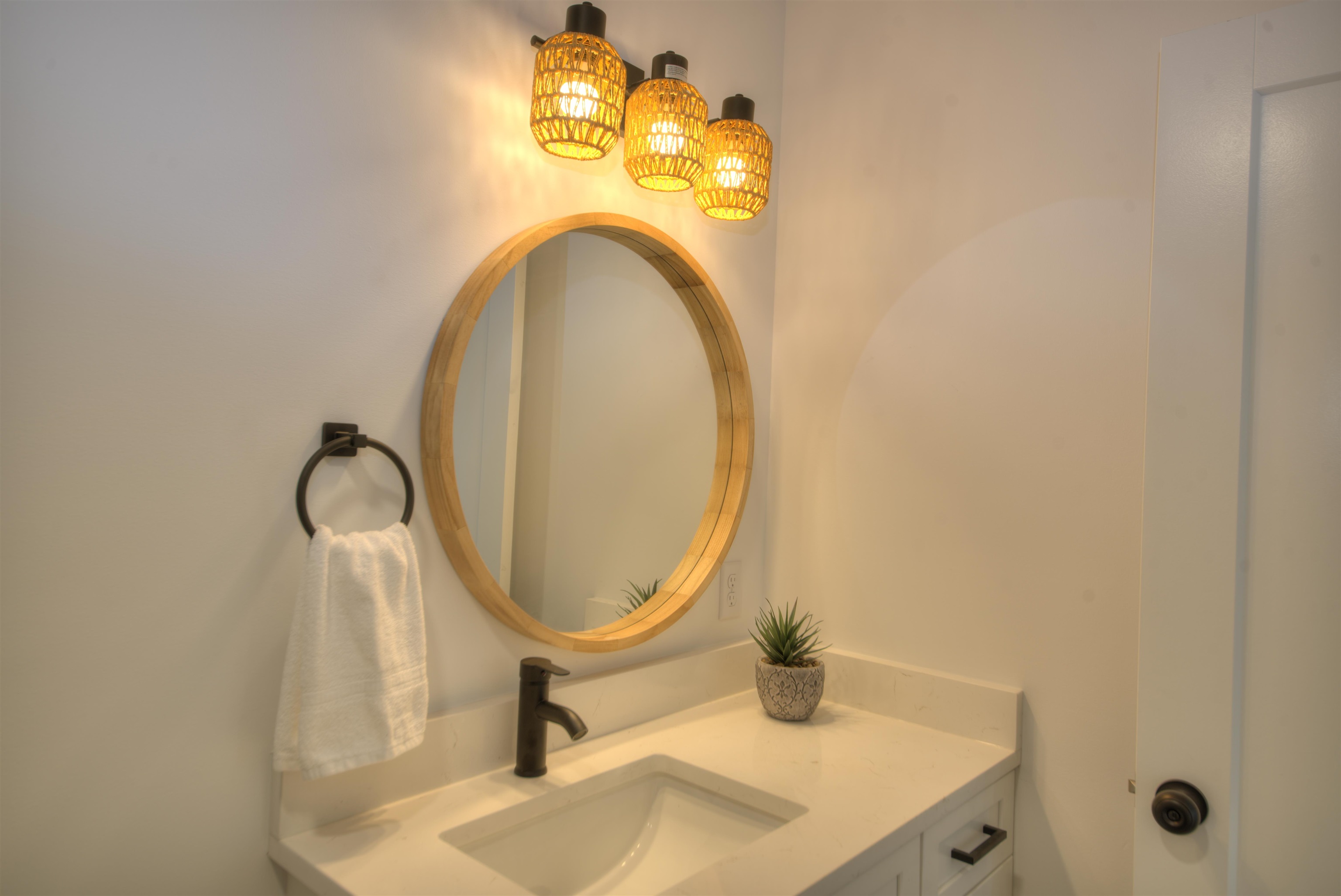 11 TOPSIDE CIR, STAUNTON, Virginia 24401, 3 Bedrooms Bedrooms, ,2 BathroomsBathrooms,Residential,11 TOPSIDE CIR,672524 MLS # 672524