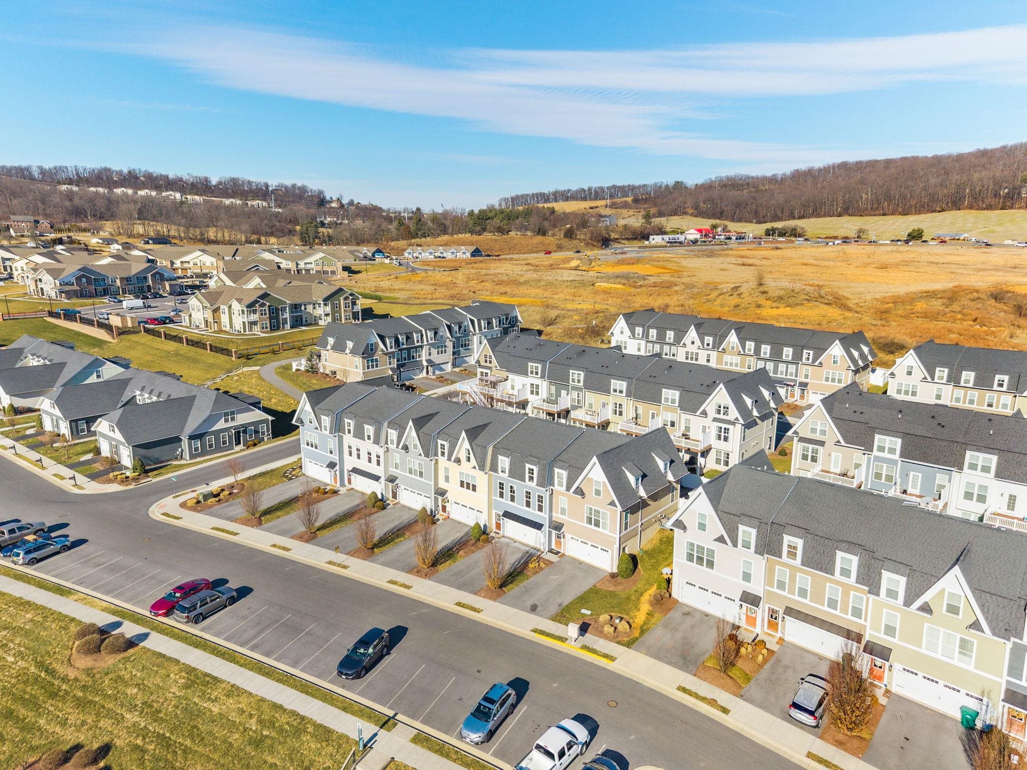 3219 CHARLESTON BLVD, ROCKINGHAM, Virginia 22801, 3 Bedrooms Bedrooms, ,2 BathroomsBathrooms,Residential,Banu,3219 CHARLESTON BLVD,672525 MLS # 672525