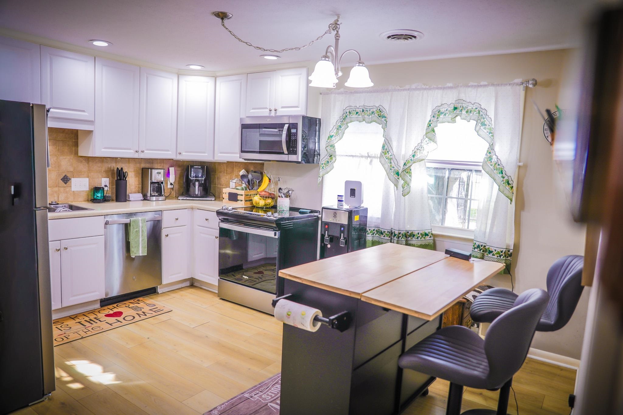 21 ARDMORE ST, VERONA, Virginia 24482, 3 Bedrooms Bedrooms, ,1 BathroomBathrooms,Residential,21 ARDMORE ST,672526 MLS # 672526