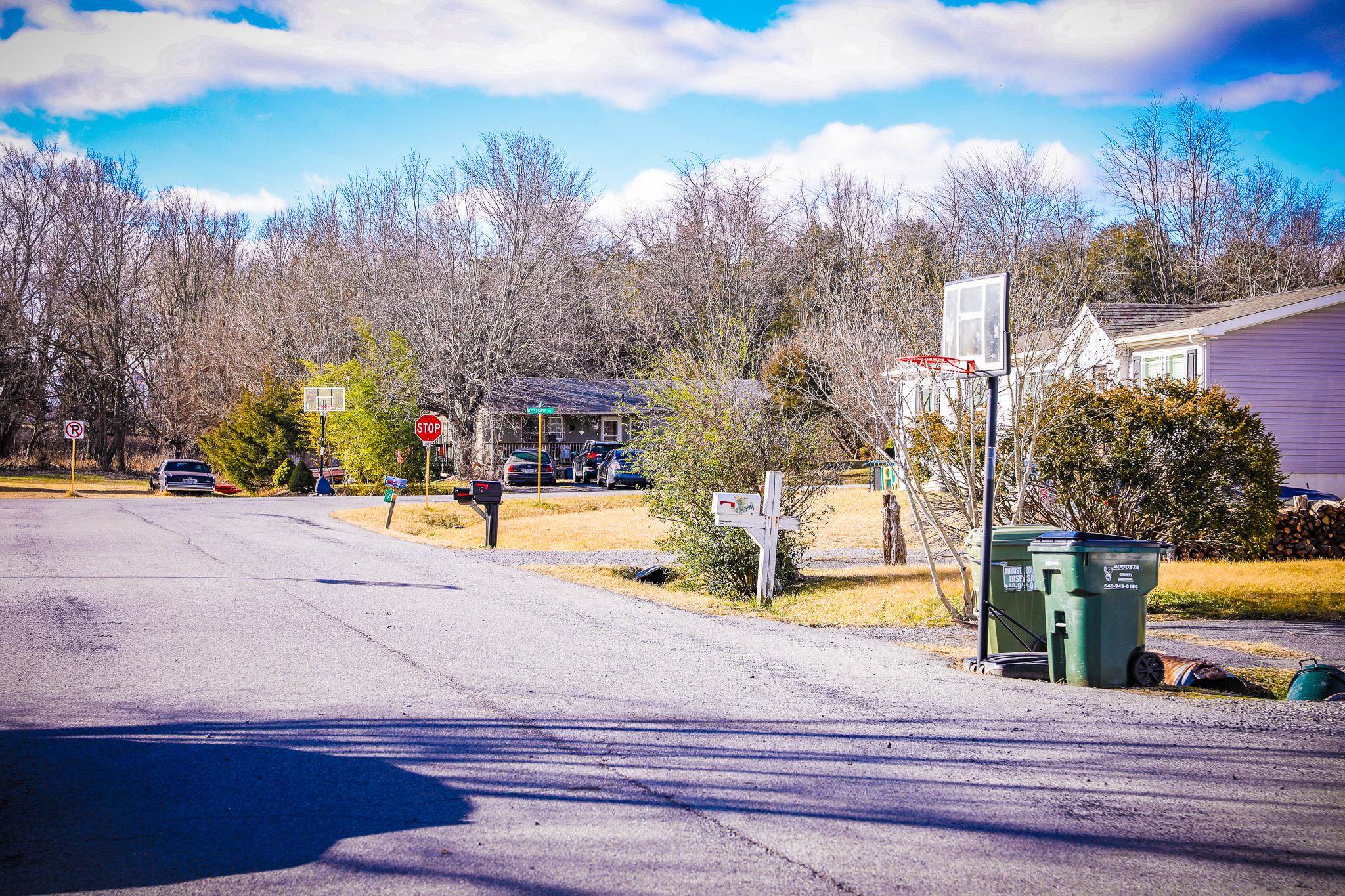 21 ARDMORE ST, VERONA, Virginia 24482, 3 Bedrooms Bedrooms, ,1 BathroomBathrooms,Residential,21 ARDMORE ST,672526 MLS # 672526