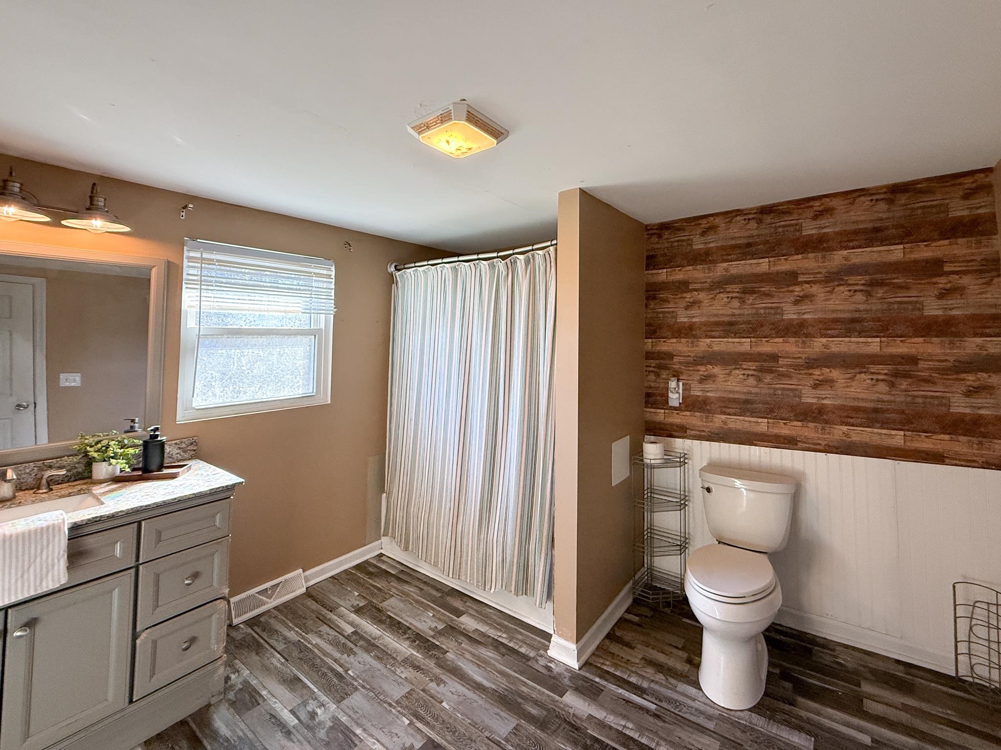 13 INDIAN RIDGE RD, GREENVILLE, Virginia 24440, 2 Bedrooms Bedrooms, ,1 BathroomBathrooms,Residential,13 INDIAN RIDGE RD,672527 MLS # 672527