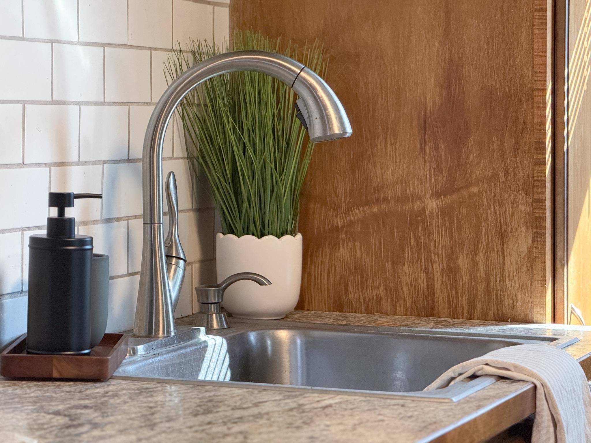 13 INDIAN RIDGE RD, GREENVILLE, Virginia 24440, 2 Bedrooms Bedrooms, ,1 BathroomBathrooms,Residential,13 INDIAN RIDGE RD,672527 MLS # 672527